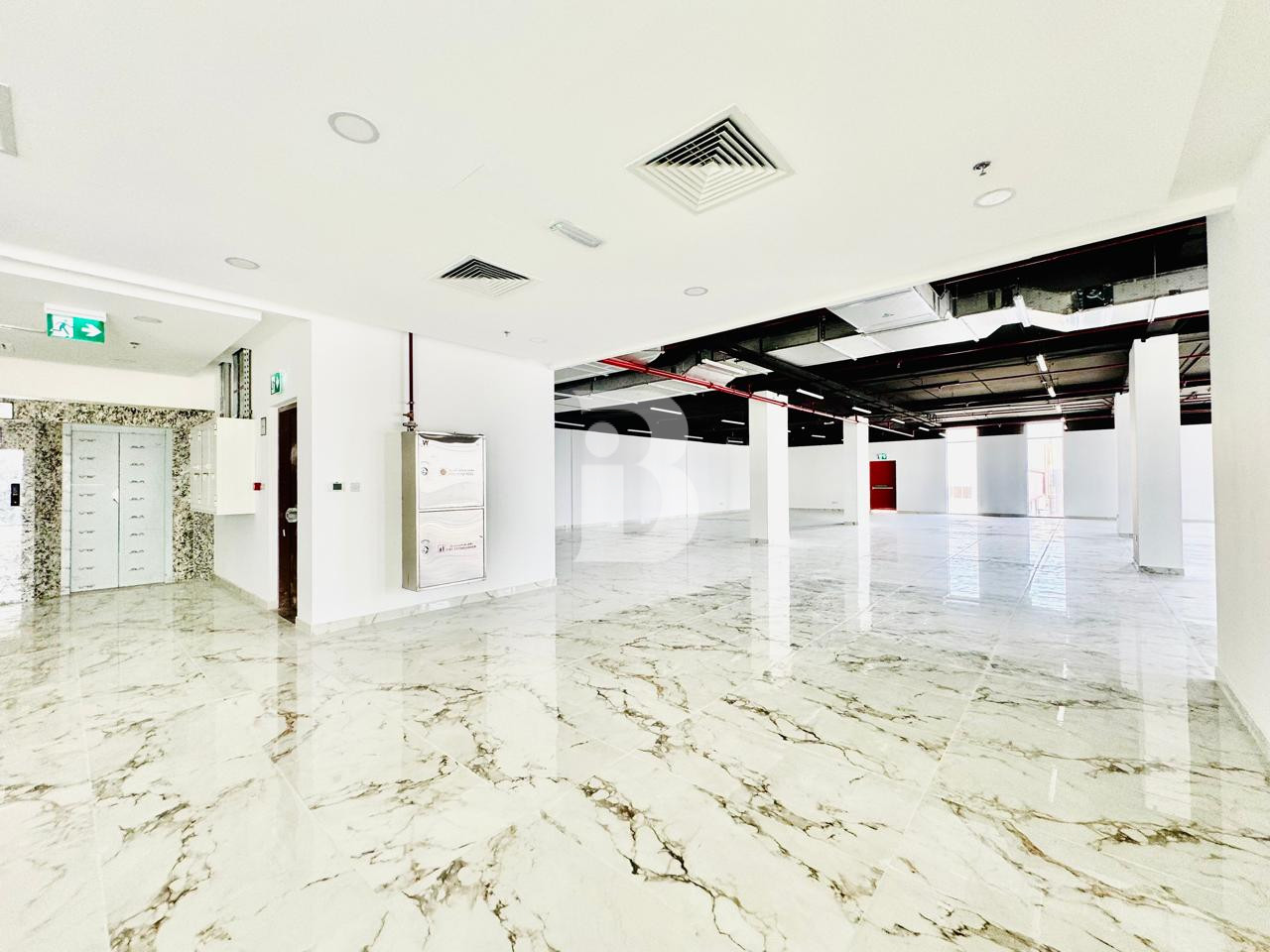 Showroom | Sheikh Zayed Road | Road Facing