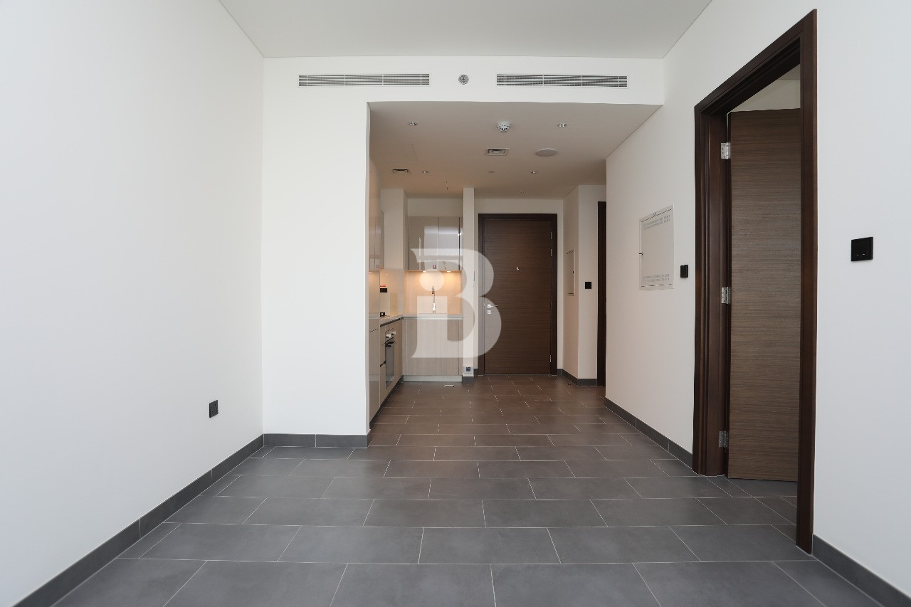 Luxury Apartment in Crest |  High Floor