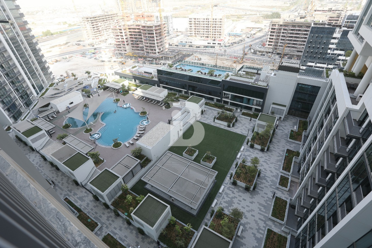 Luxury Apartment  | Pool View  |  High Floor