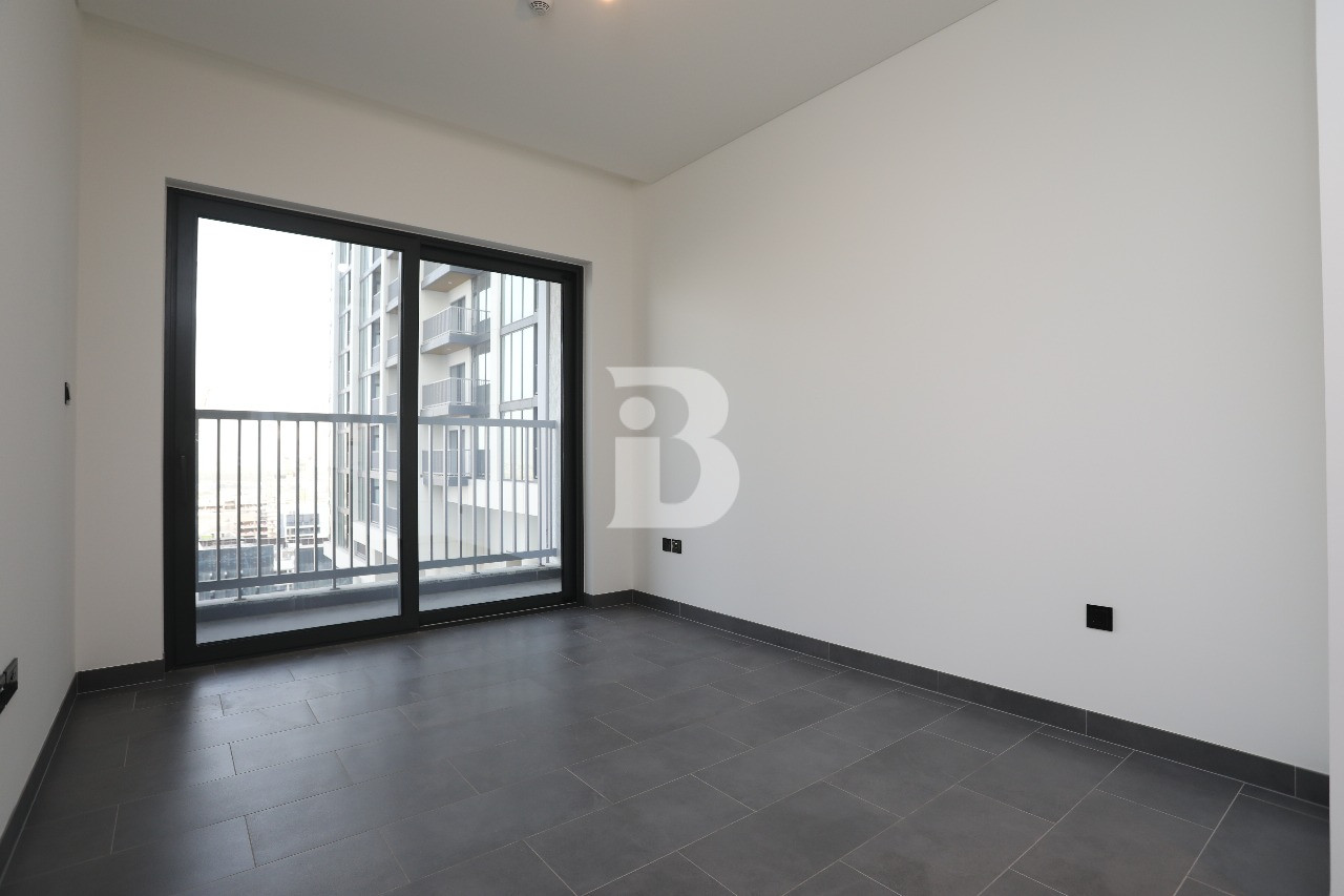 Spacious | 1 + study  | High Floor Burj View
