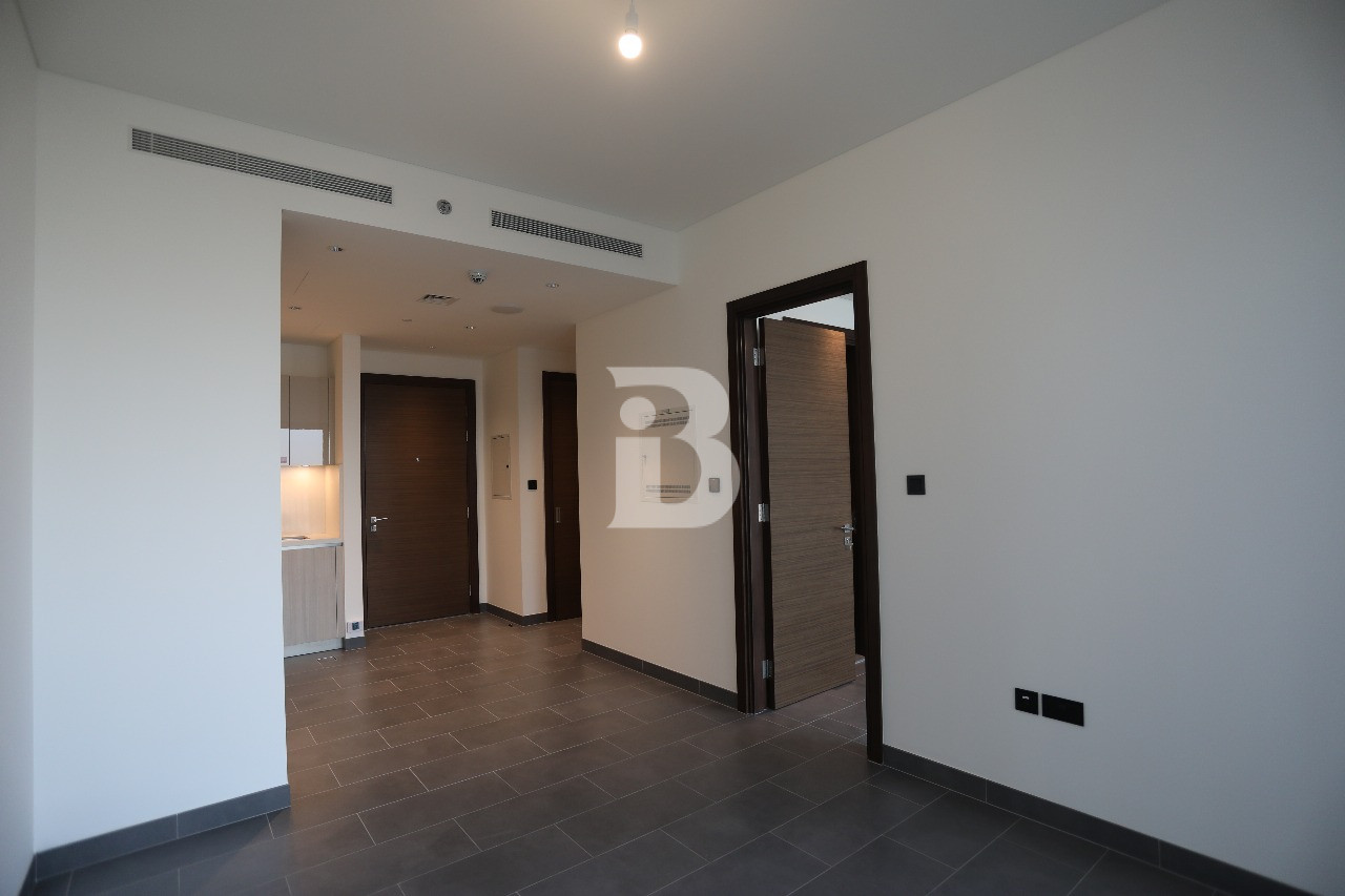 Spacious | 1 + study  | High Floor Burj View