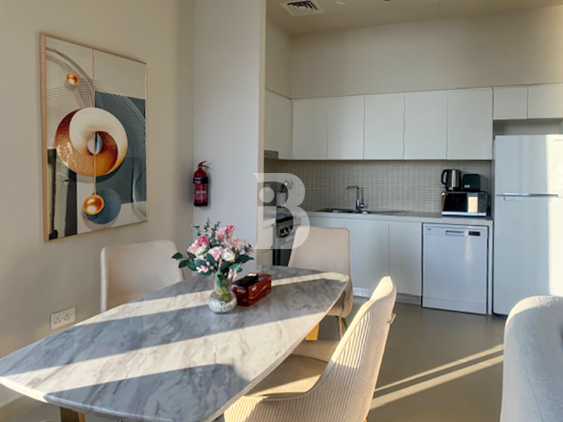 HIGH CEILING | UPGRADED | STUNNING VIEWS