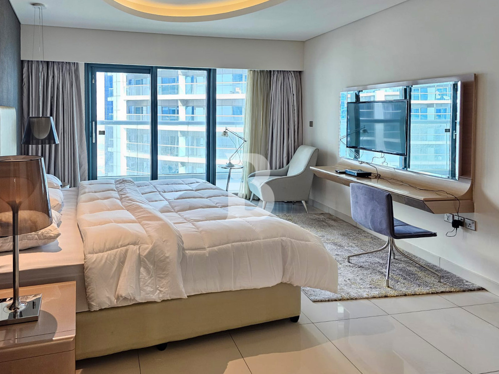 HIGHT FLOOR | READDY TO MOVE | FULLY FURNISHED