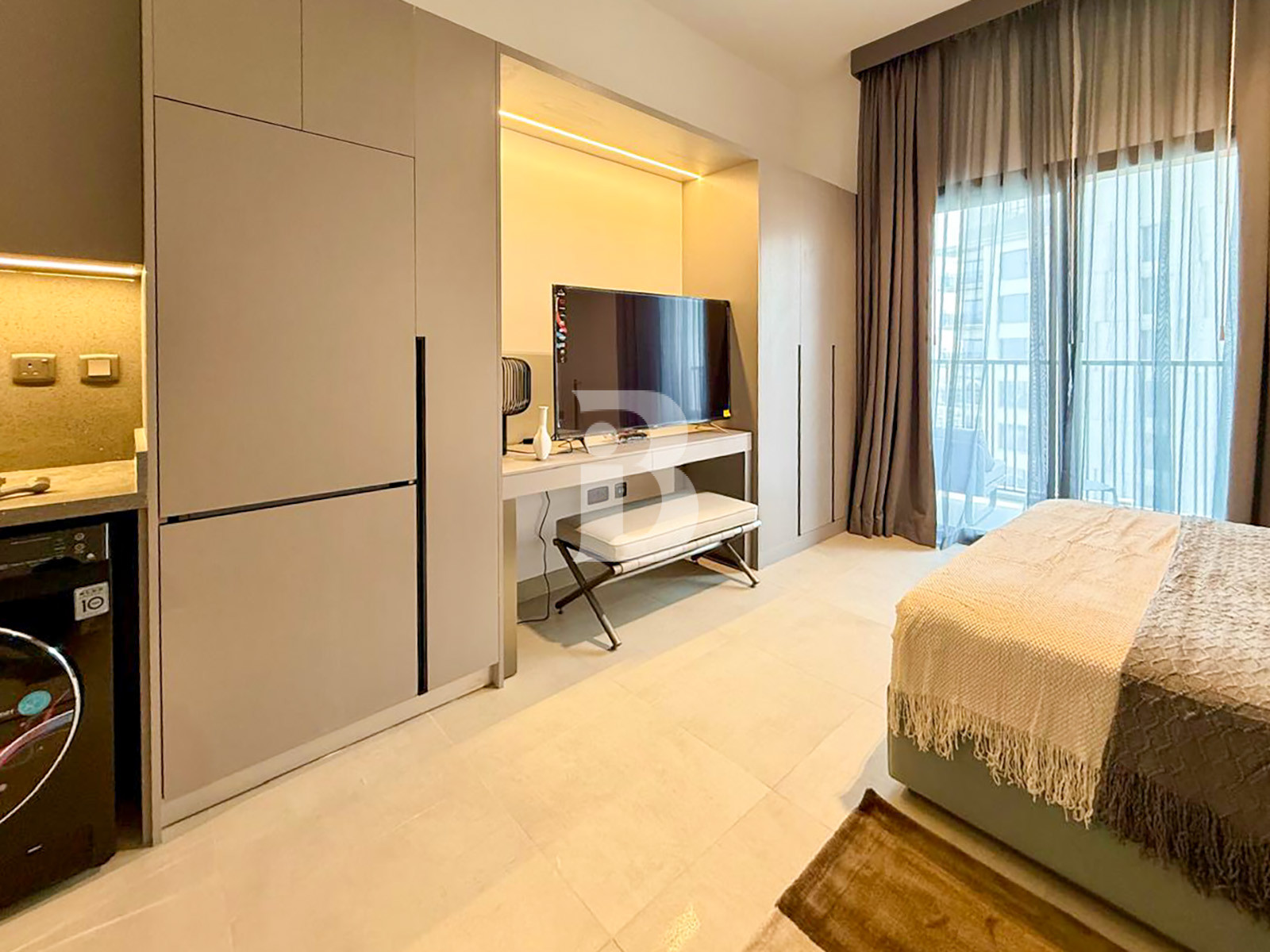 CLASSY STUDIO | ROOMY | BEST LAYOUT | VACANT