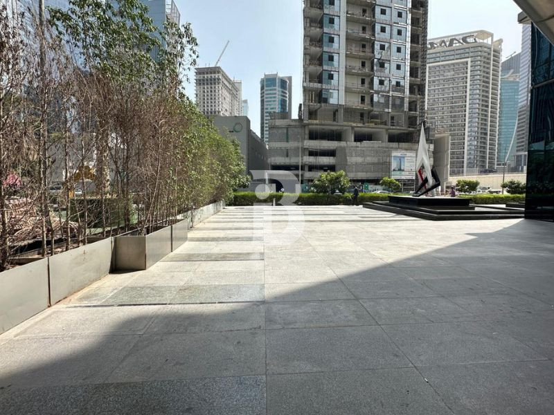 EXCLUSIVE | RARE RETAIL | MAIN ROAD FACING