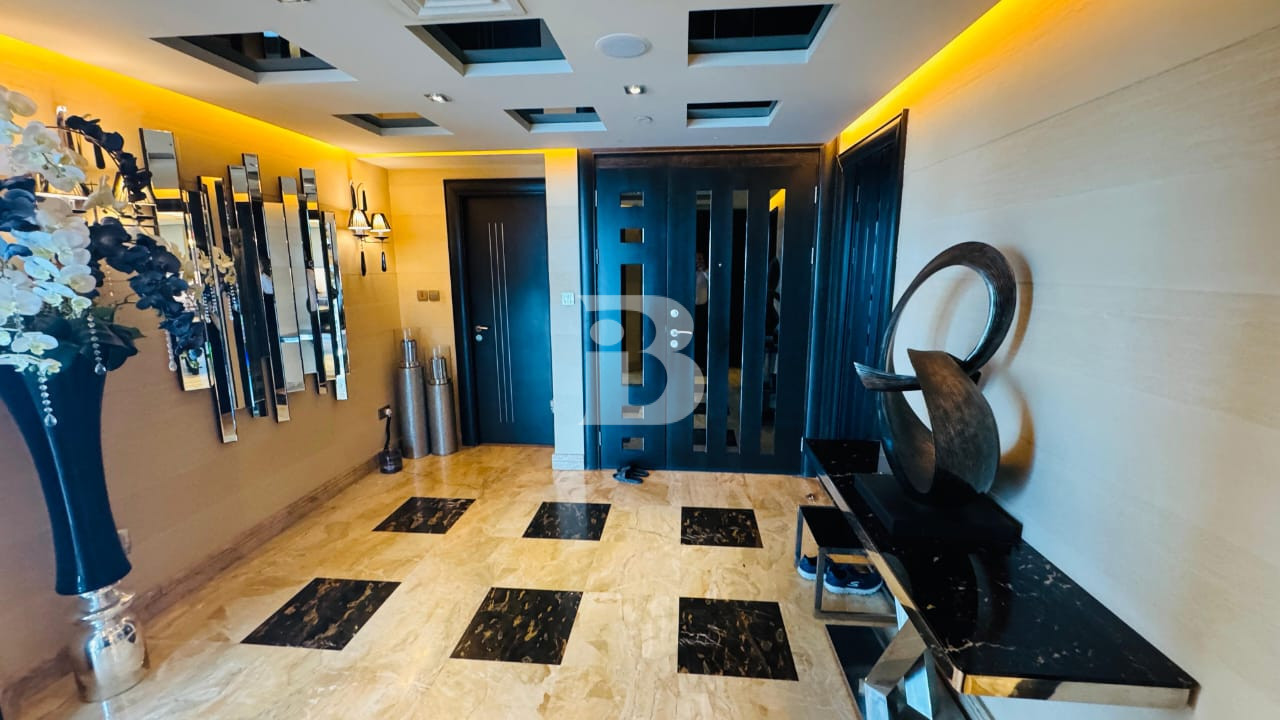 Luxury Duplex Penthouse | Spacious Layout