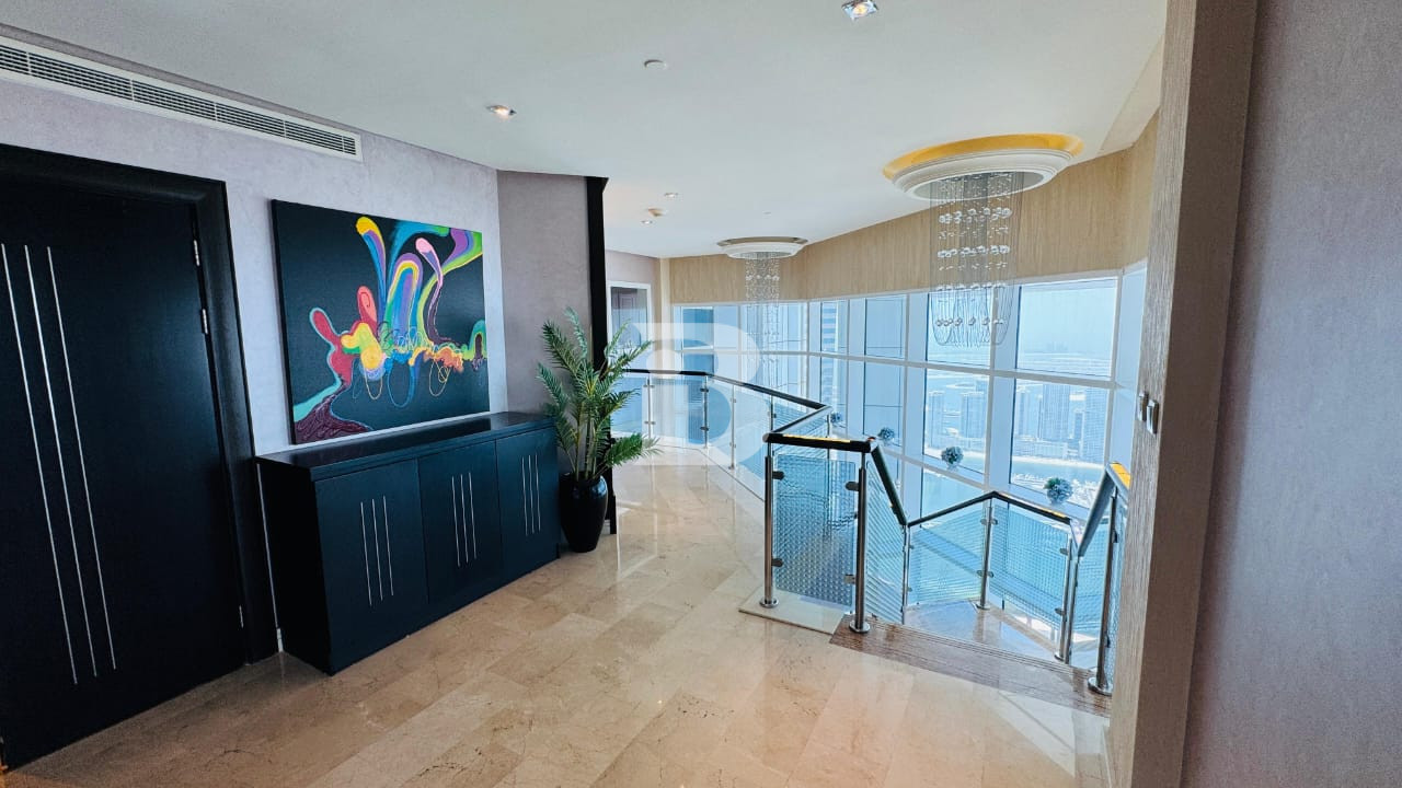 Luxury Duplex Penthouse | Spacious Layout