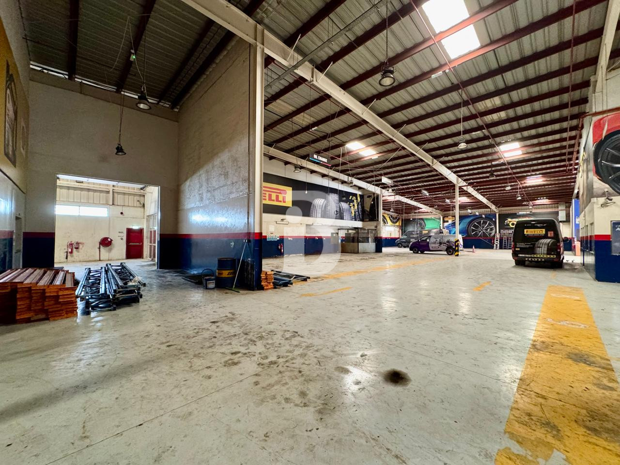 HUGE PREMIUM GARAGE | NEGOTIABLE | STAND-ALONE