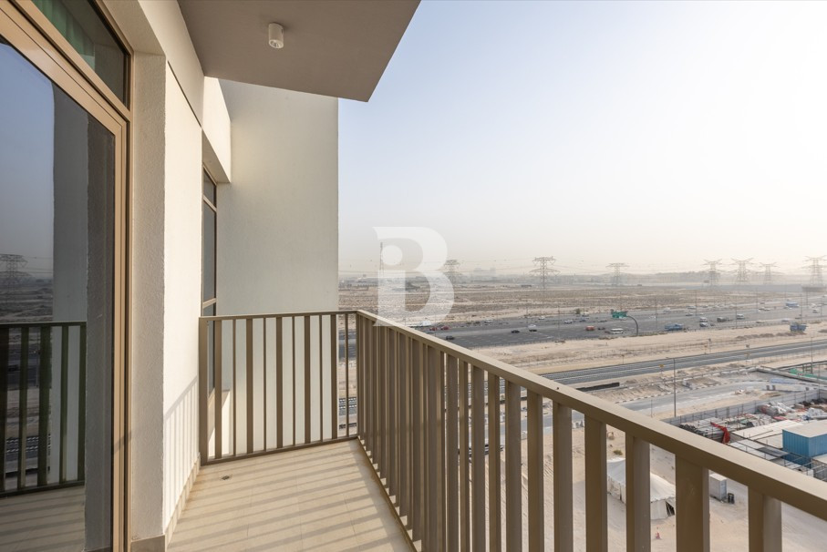 Family Friendly | Tenanted | Mid-Floor Unit