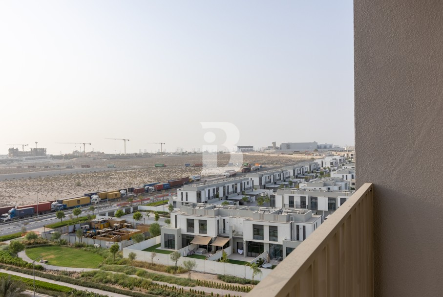 Family Friendly | Tenanted | Mid-Floor Unit