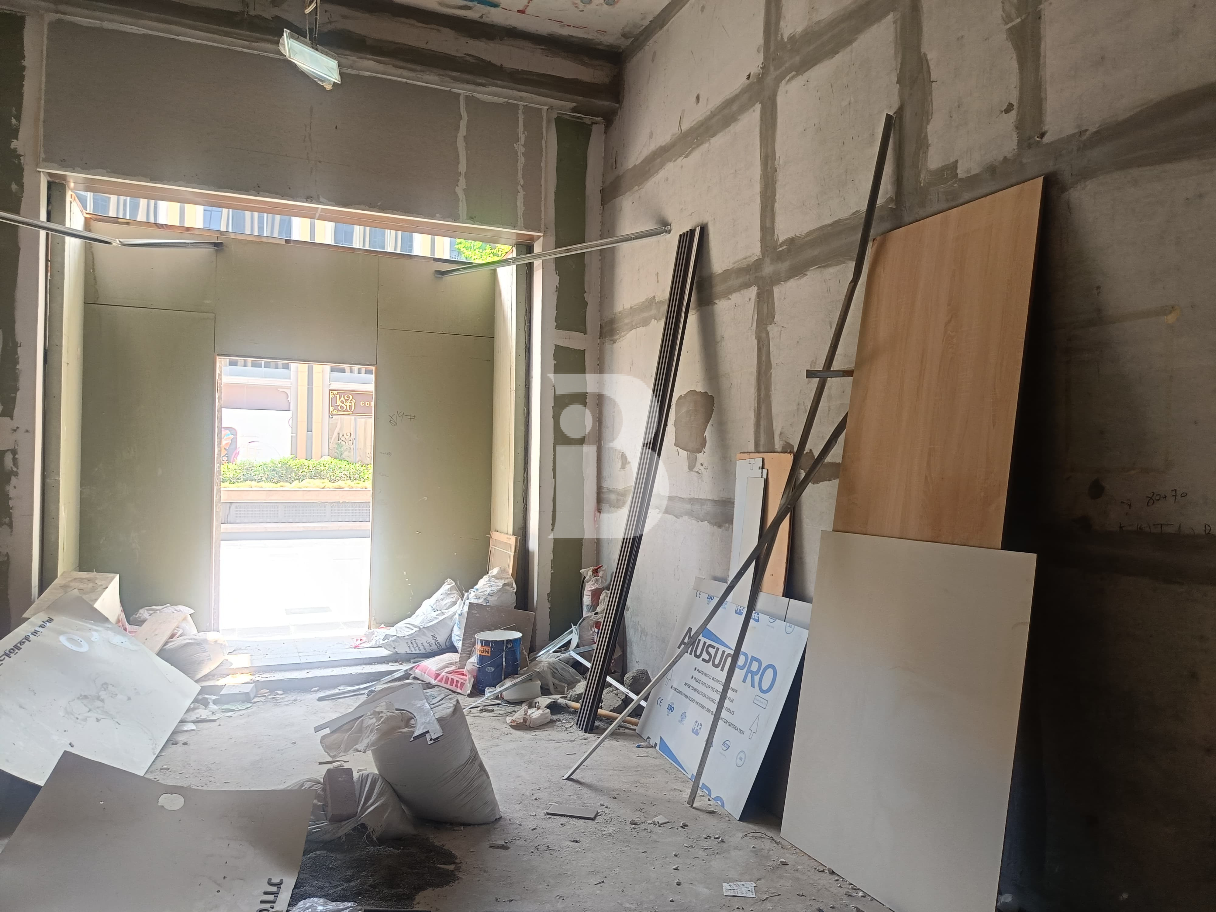 Prime Retail Shop | Shell & Core