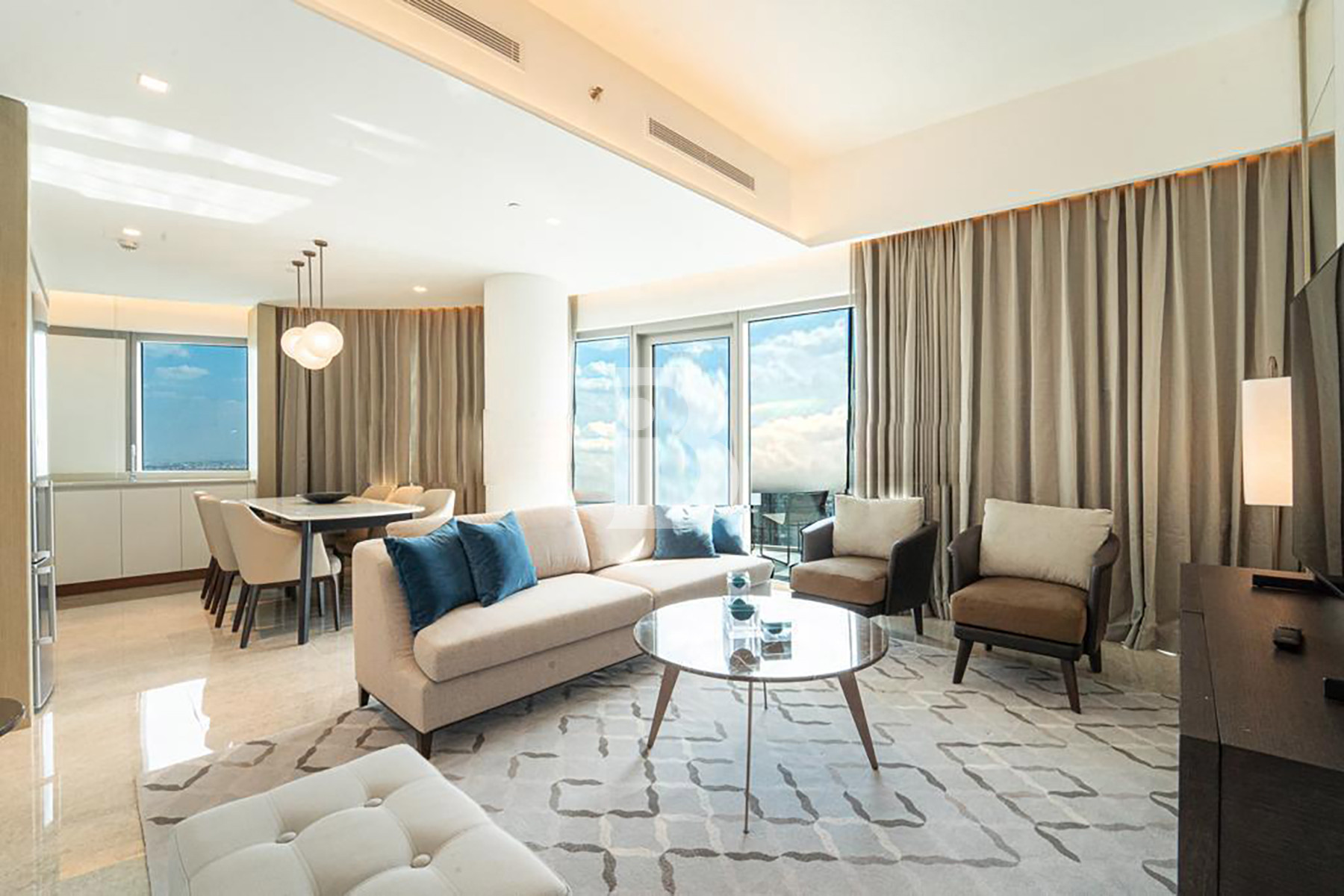 STUNNING CREEK VIEW | HIGH FLOOR | LUXURIOUS