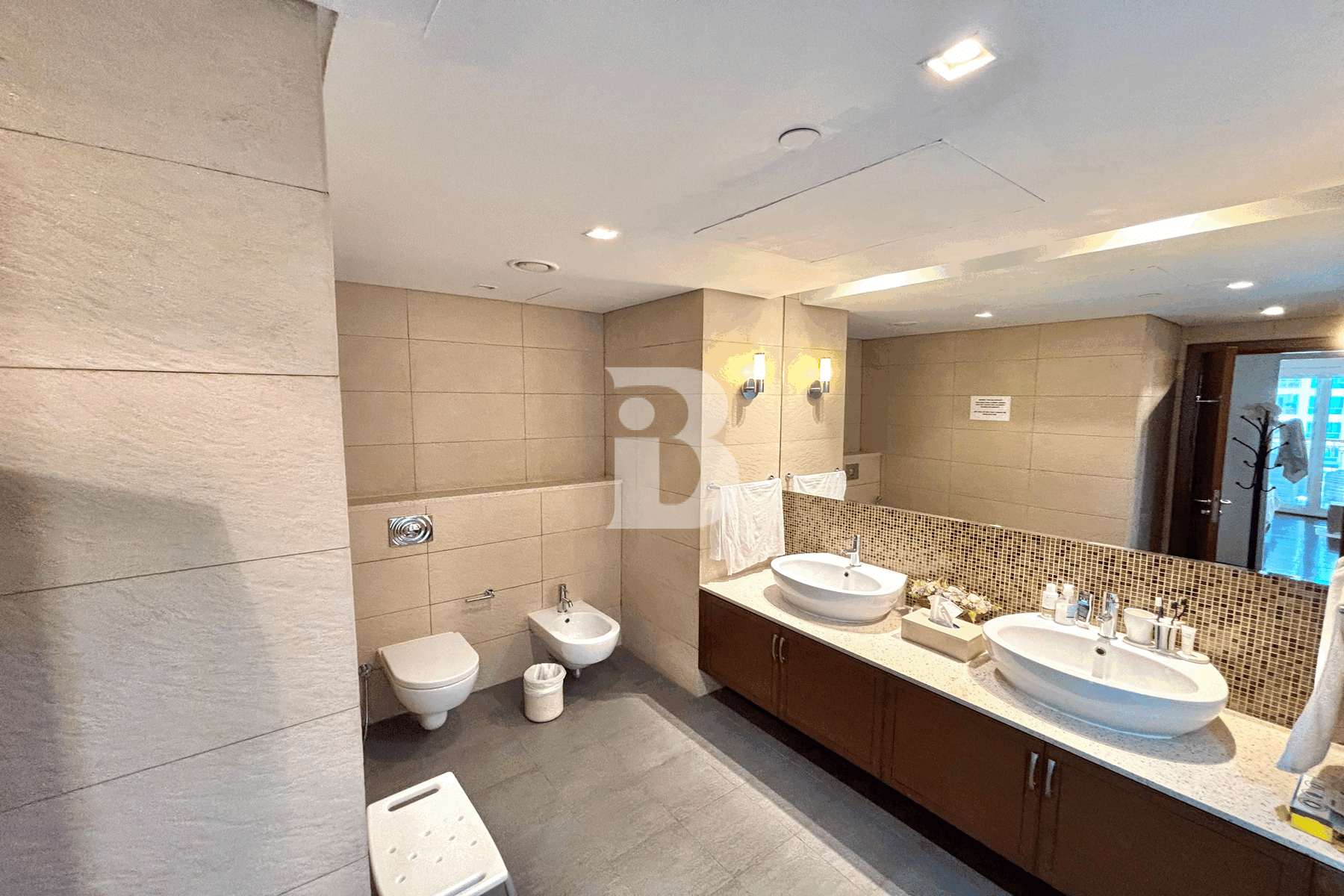 SUNSET VIEW | FURNISHED UNIT | HIGH FLOOR
