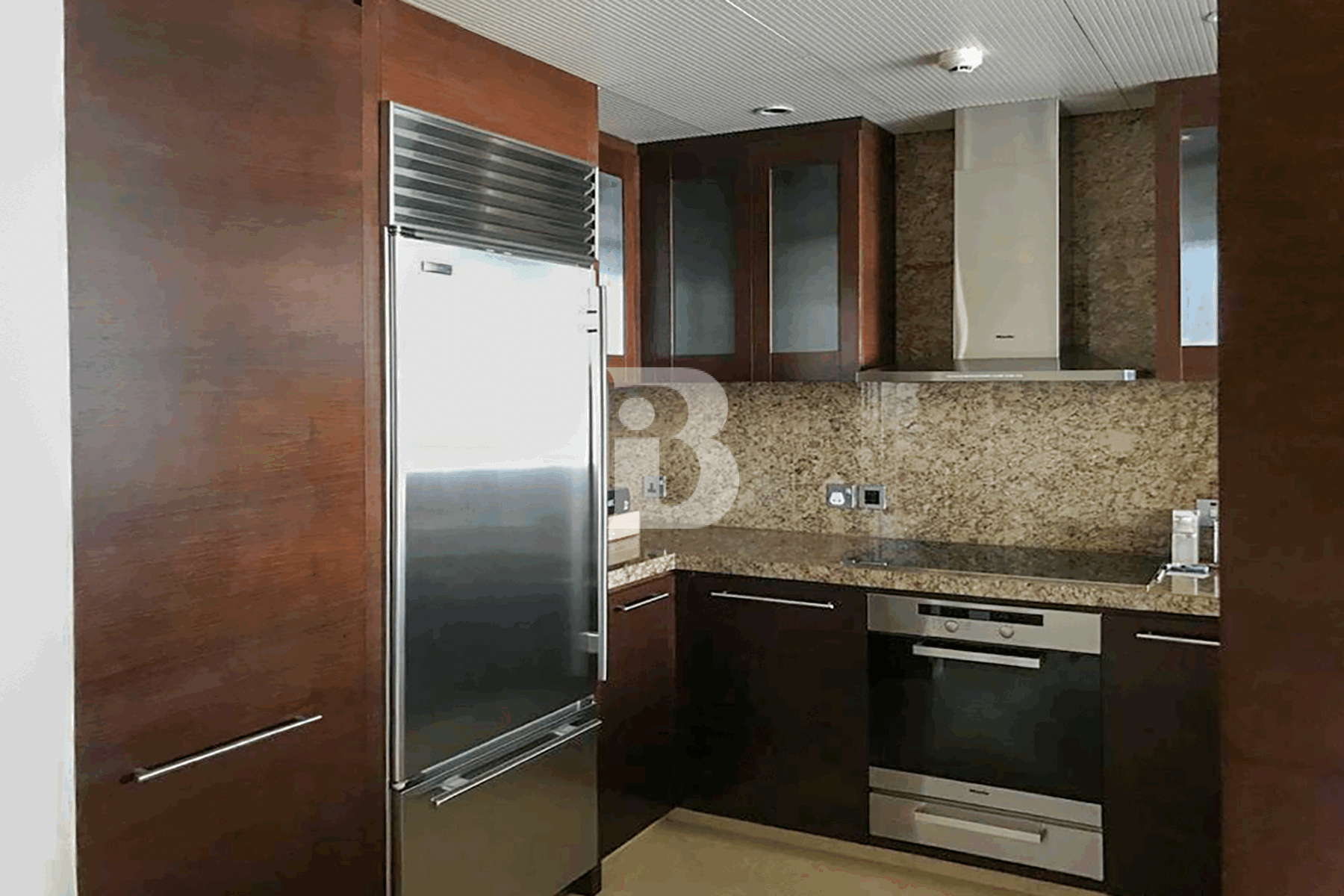 ICONIC | LUXURY AMENITIES | FOUNTAIN SKYLINE VIEWS