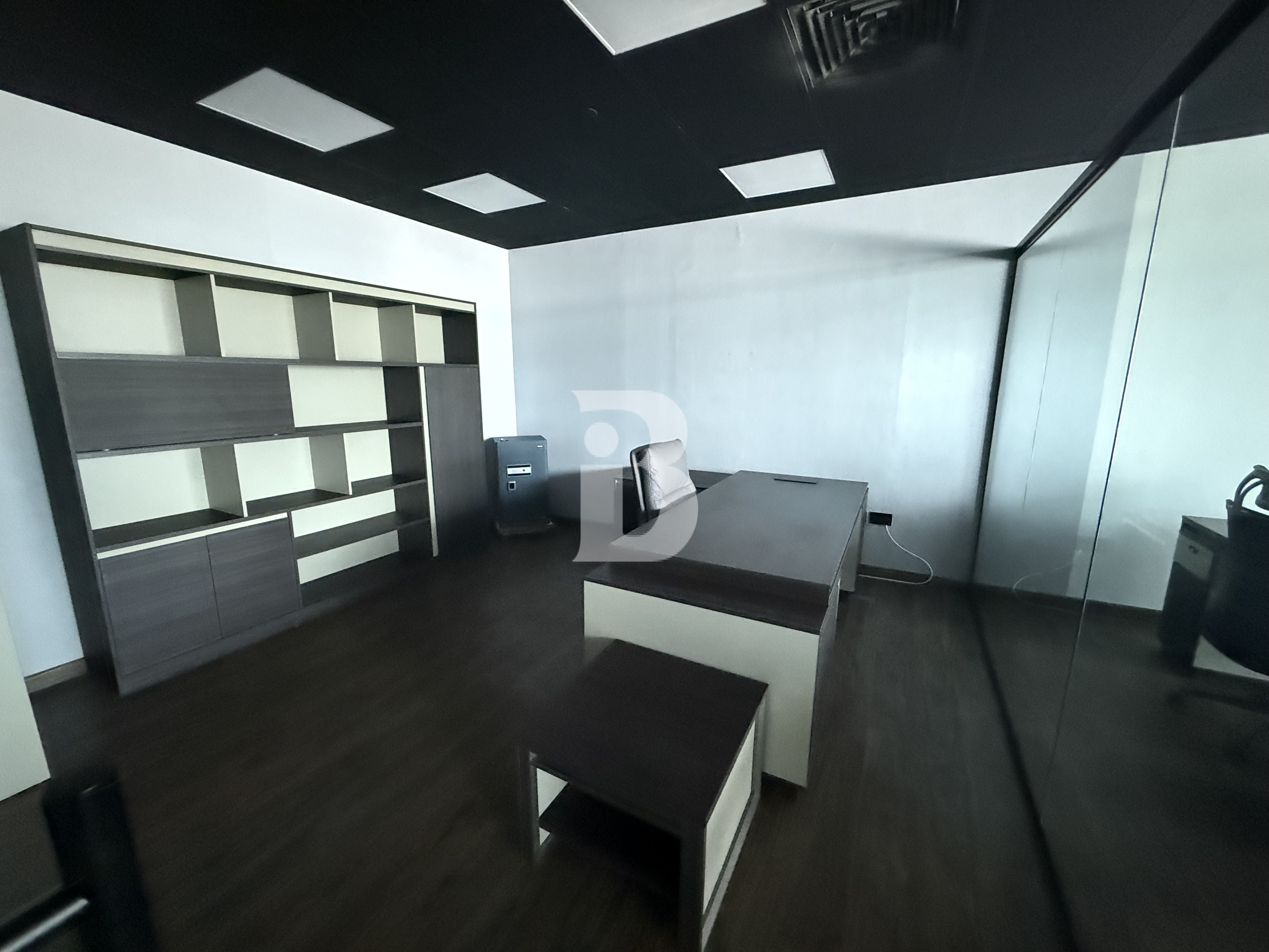 VASTU | CANAL VIEW | HIGH FLOOR | FAST LIFTS