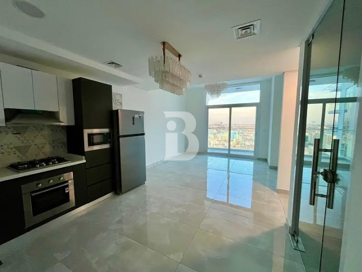 SPACIOUS STUDY | NEAR METRO | GREAT INVESTMENT