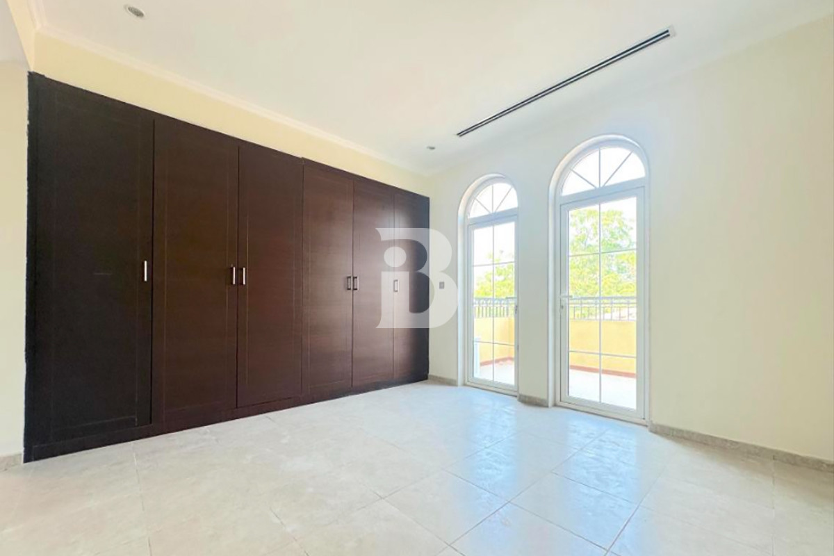3BR Villa | Spacious | Vacant | Prime location