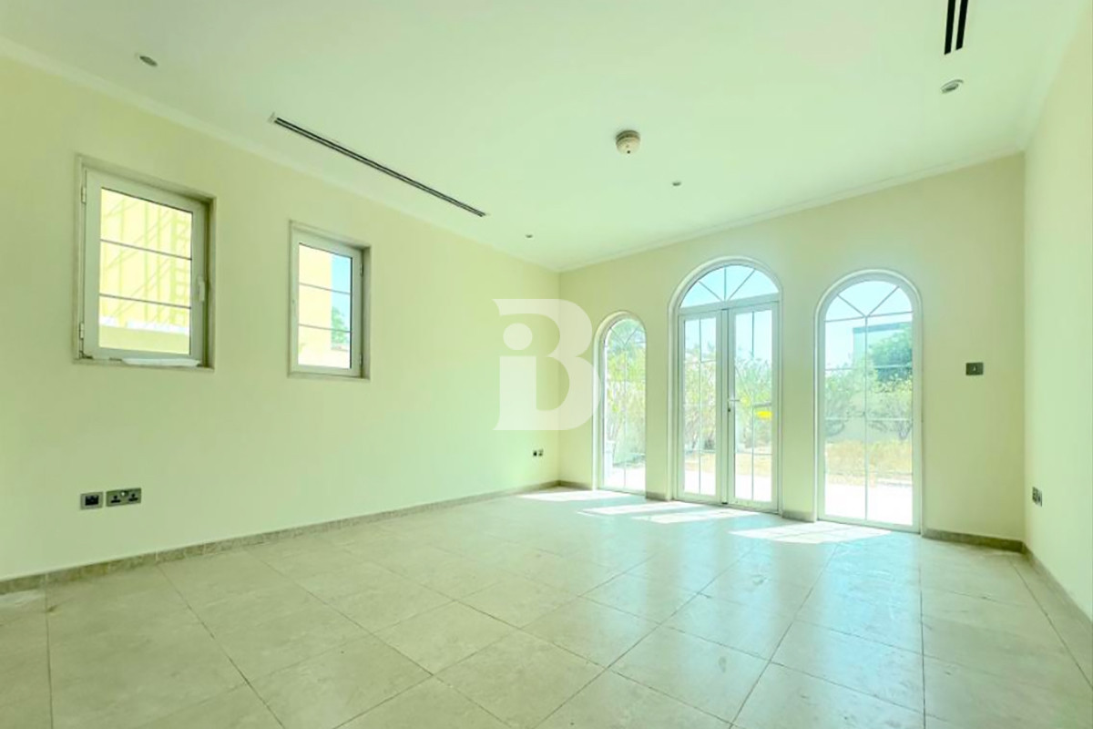 3BR Villa | Spacious | Vacant | Prime location