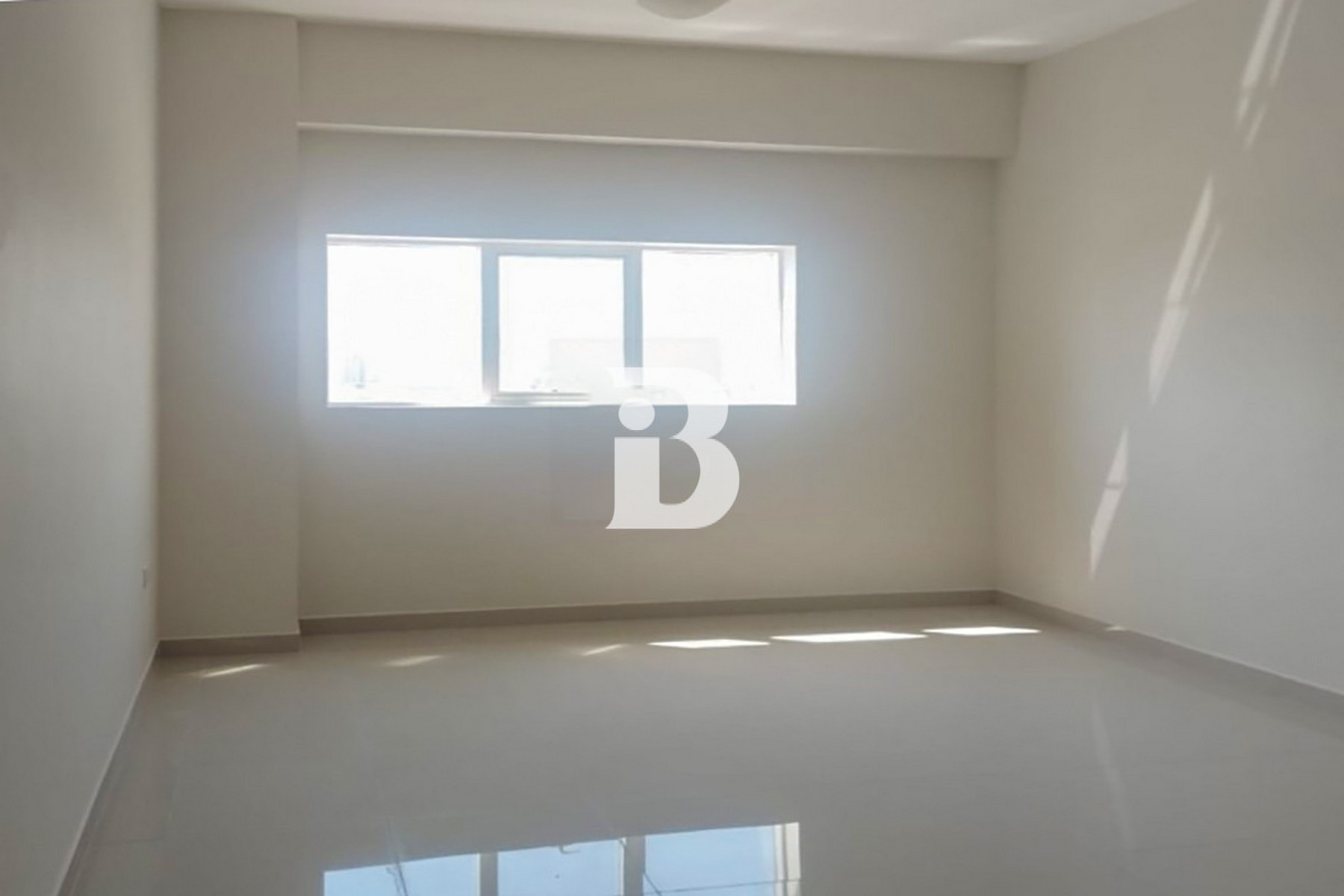 Mid floor | Open view | Ready to Move in