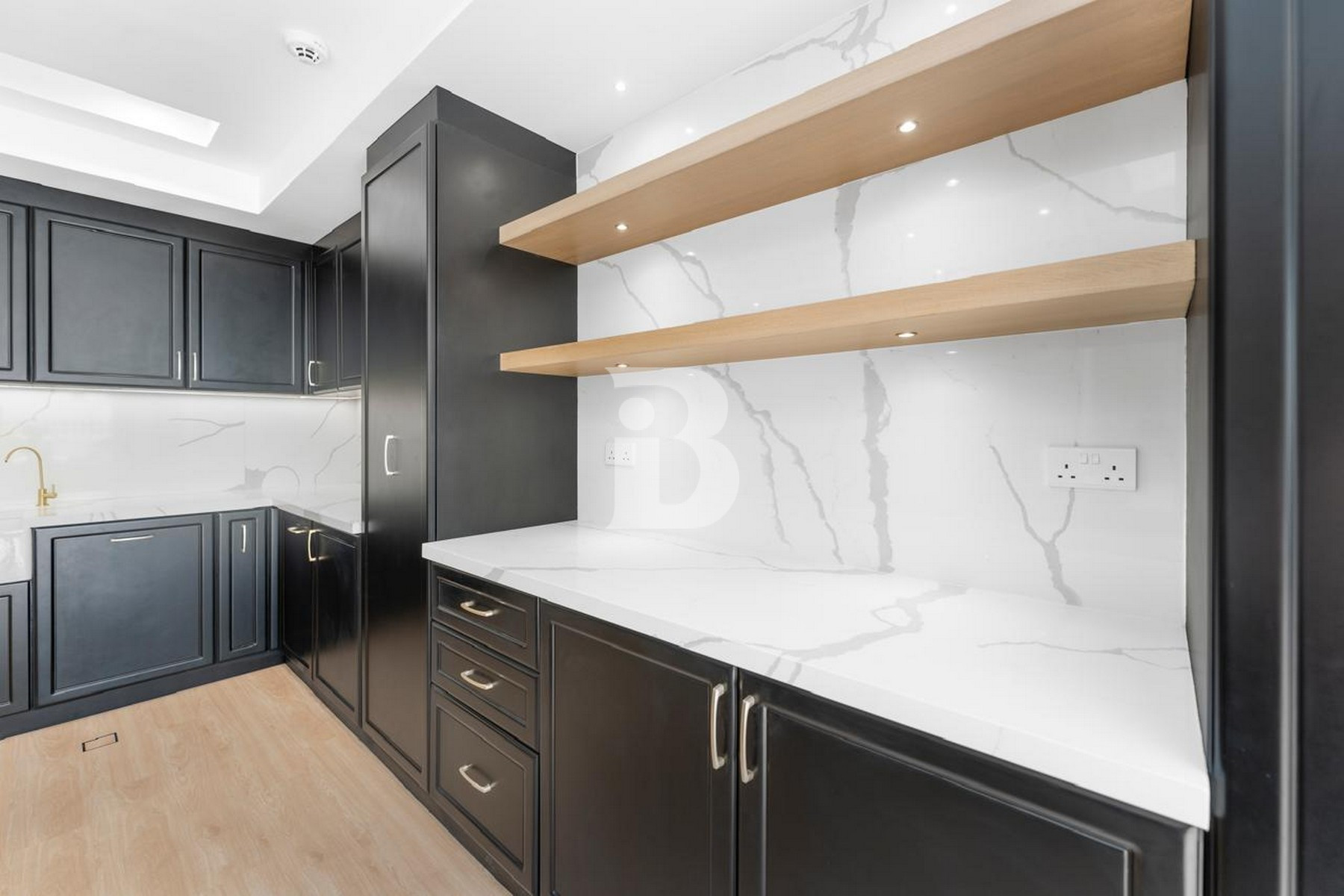 Fully Renovated | Backing Park | 3600sf BUA