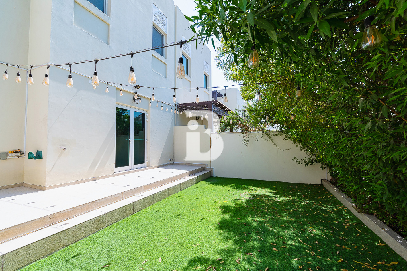 Family Room on First Floor | Single Row