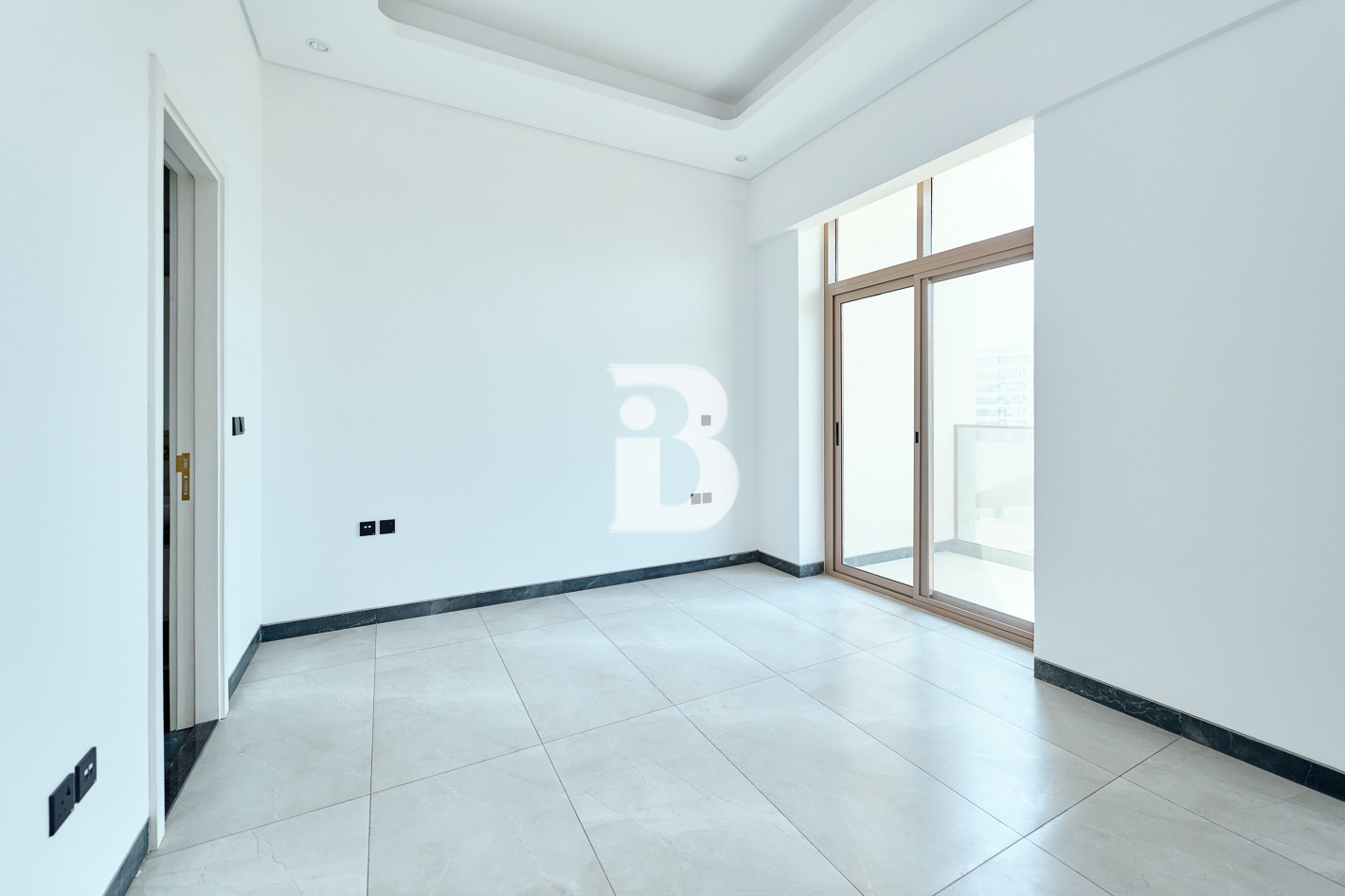 | BRAND NEW |READY TO MOVE| SPACIOUS |VACANT
