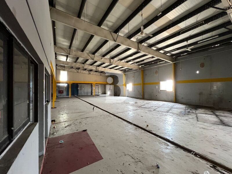 12097sqft |Vacant|Prime Location| High-Visibility