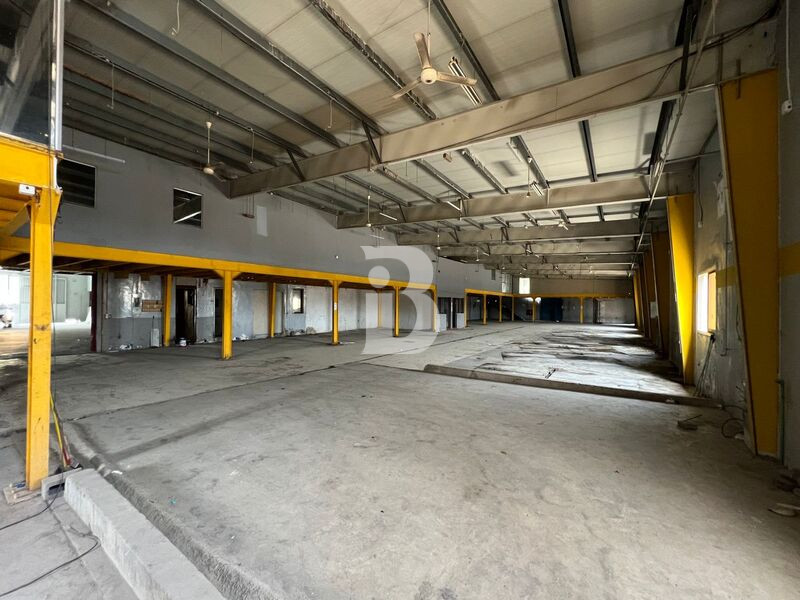 12097sqft |Vacant|Prime Location| High-Visibility