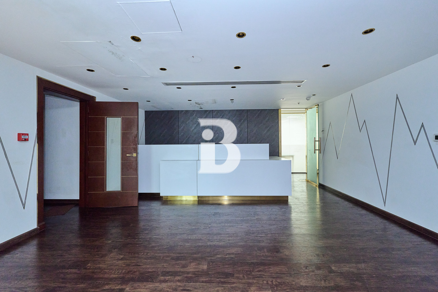 Rare Unit | 5 star Property | Near Metro