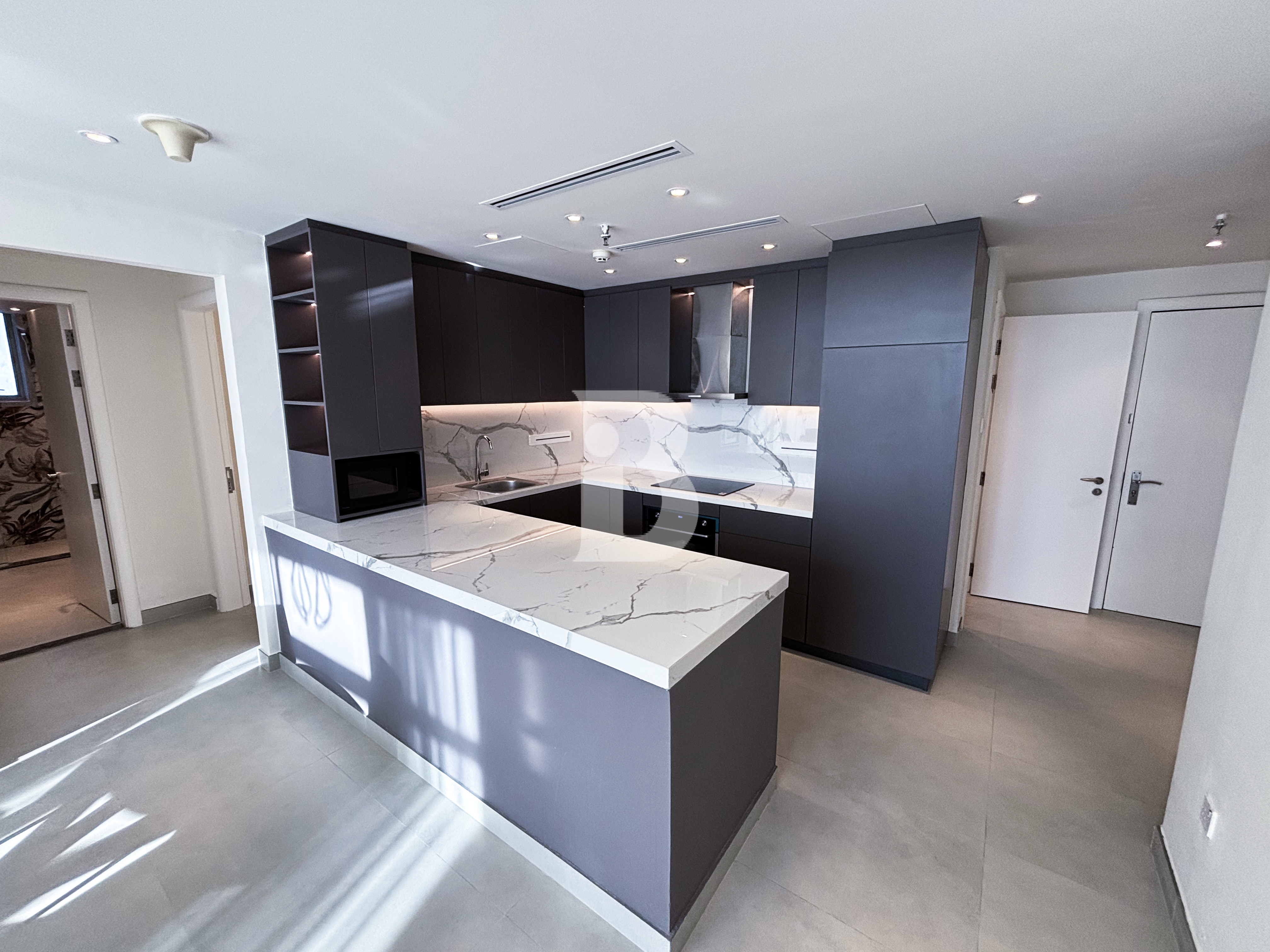 FULLY RENOVATED | VACANT | FULLY FURNISHED