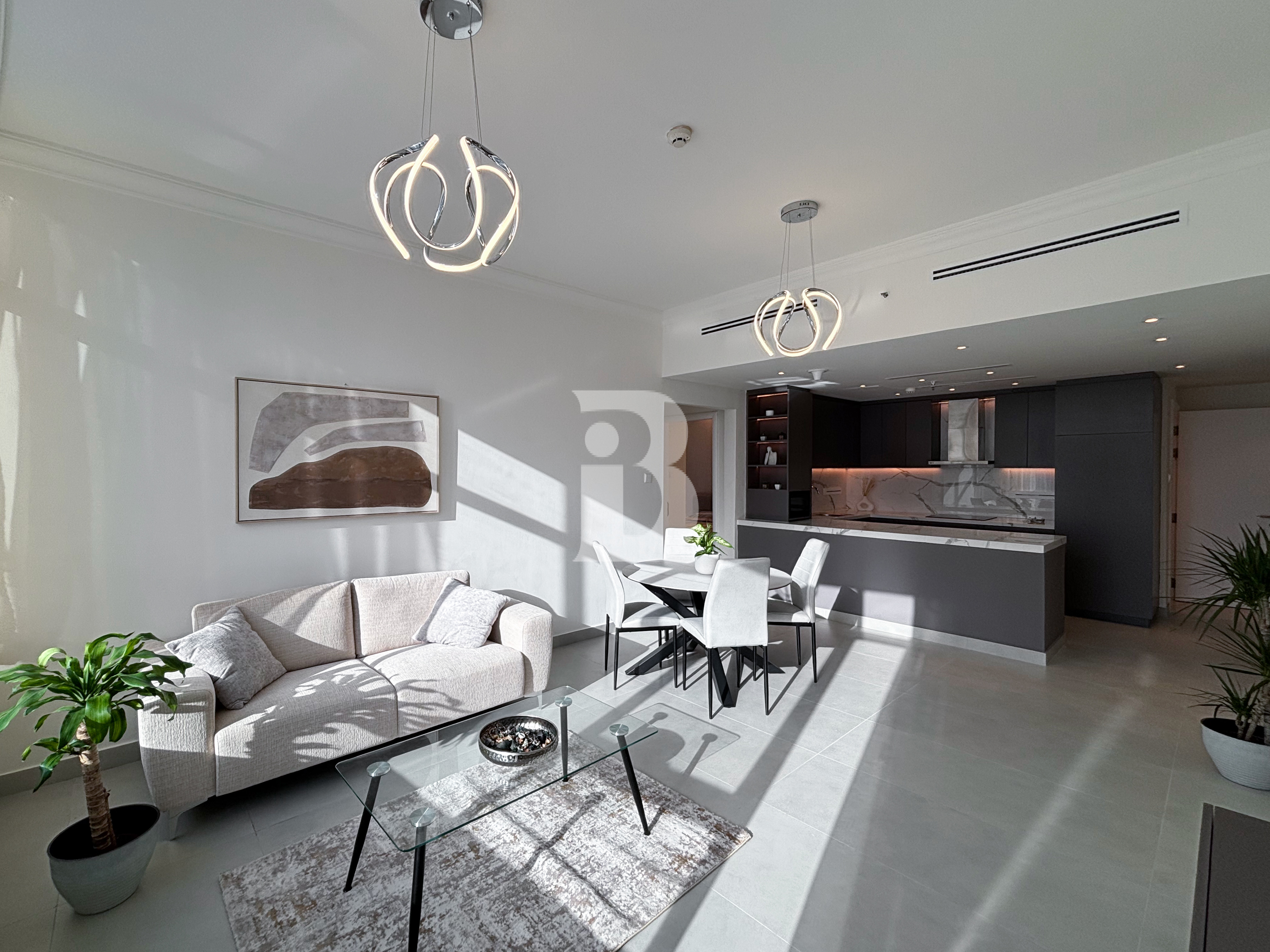 FULLY RENOVATED | VACANT | FULLY FURNISHED