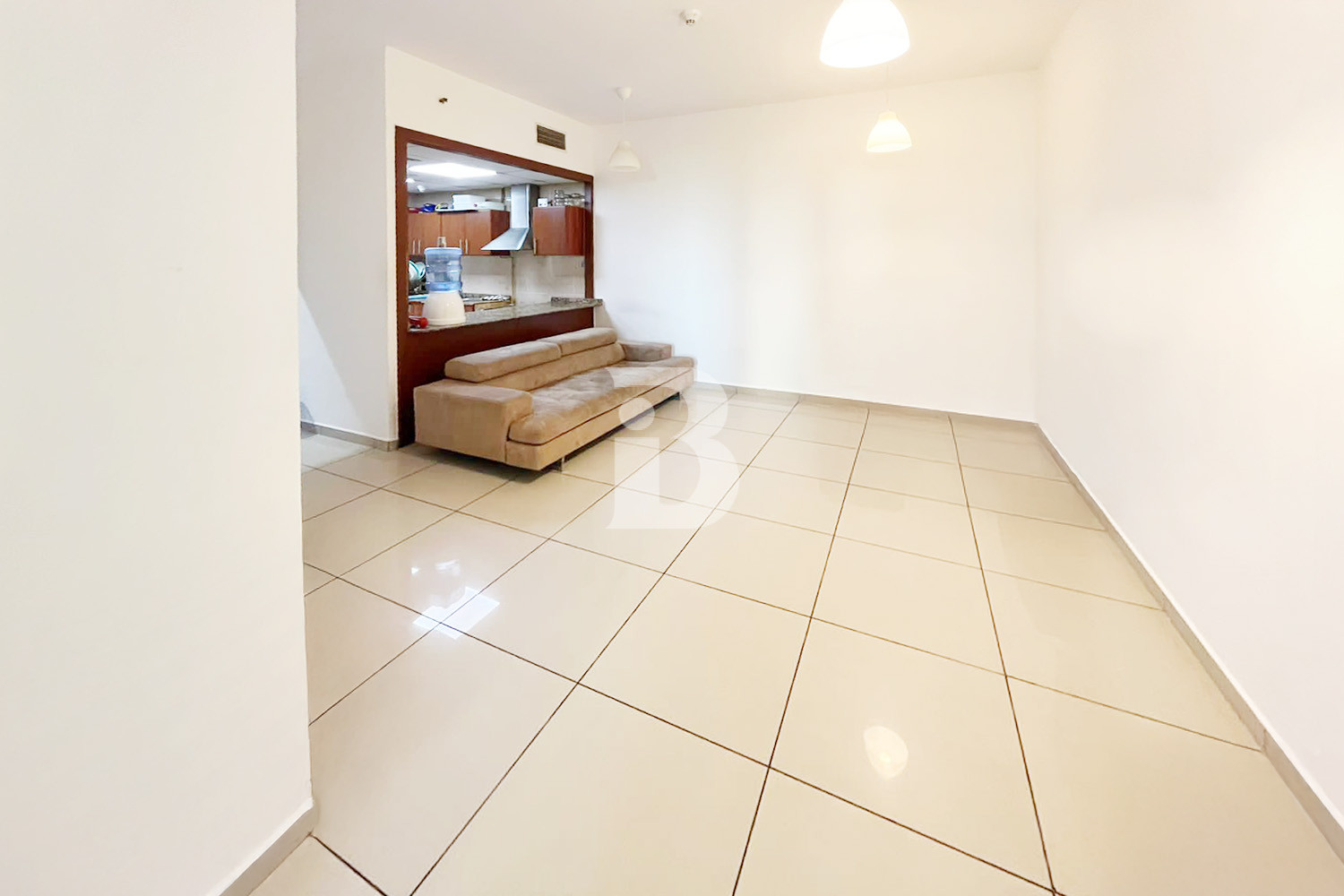 VACANT | UNFURNISHED 1BR | NEAR TRAM | NO AGENTS