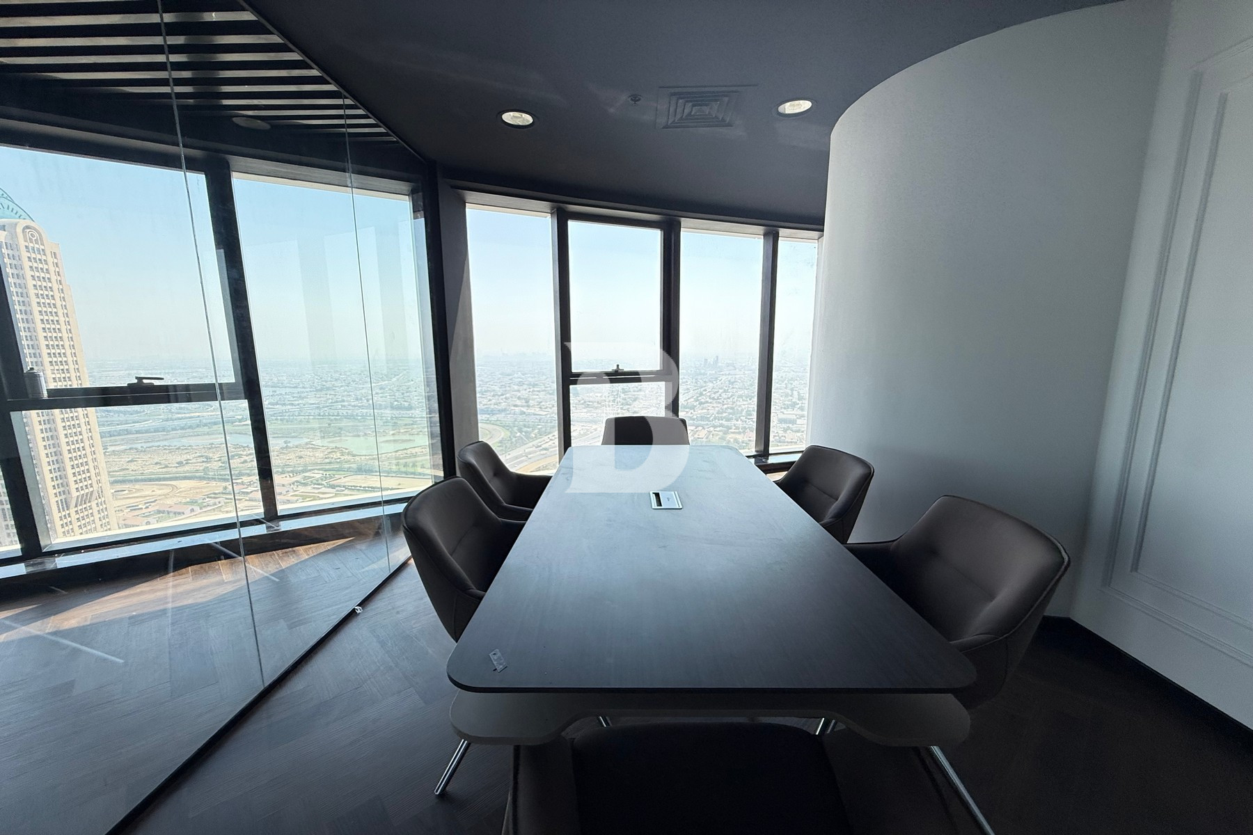 FULLY FURNISHED | NEAR METRO | READY TO MOVE IN