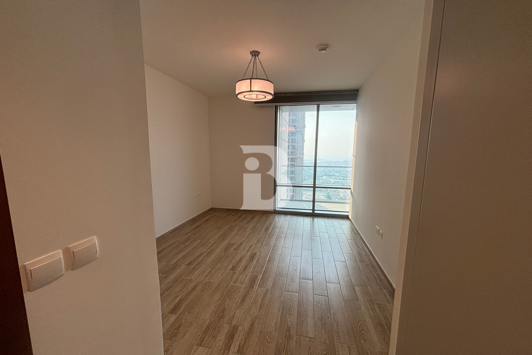 ON HIGH FLOOR | 3BR+MAID | PRIME LOCATION