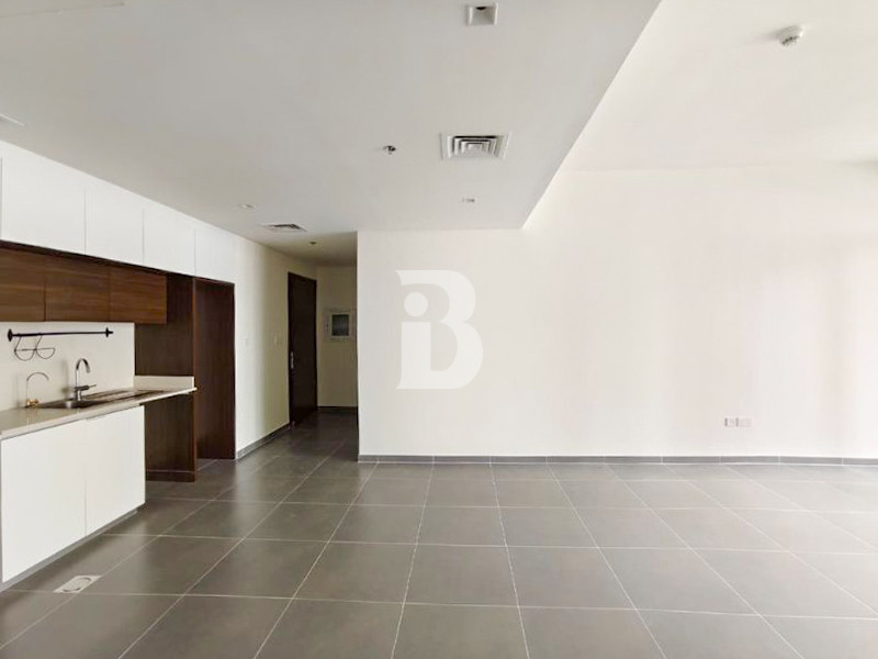 CREEK VIEW | CORNER UNIT | SPACIOUS LAYOUT