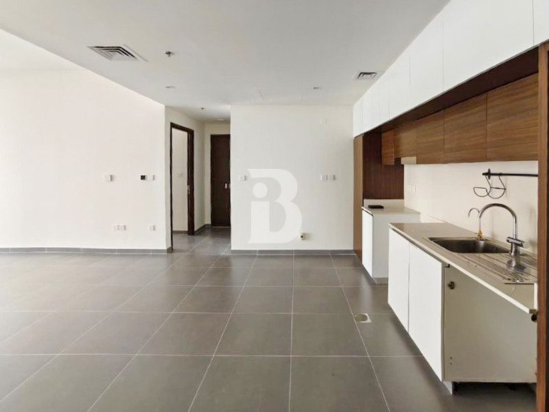 CREEK VIEW | CORNER UNIT | SPACIOUS LAYOUT