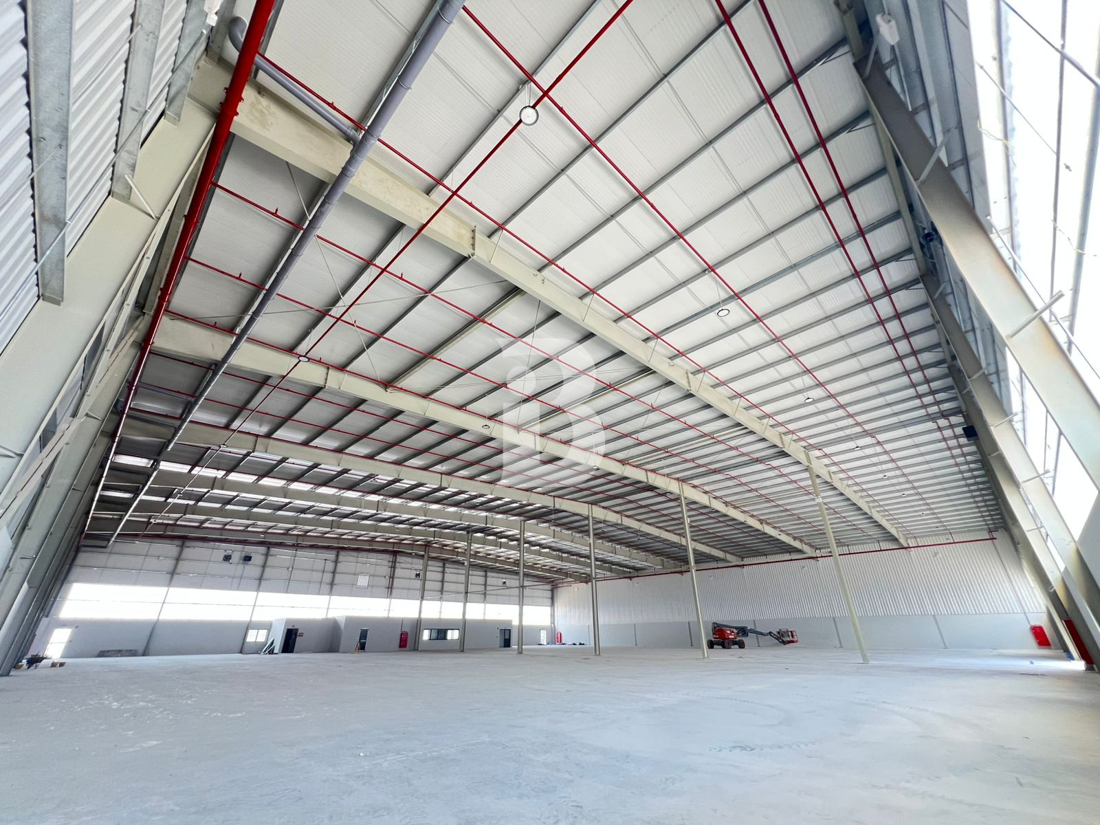 1000 KW 34340 Sqft Brand New Warehouse in DIC