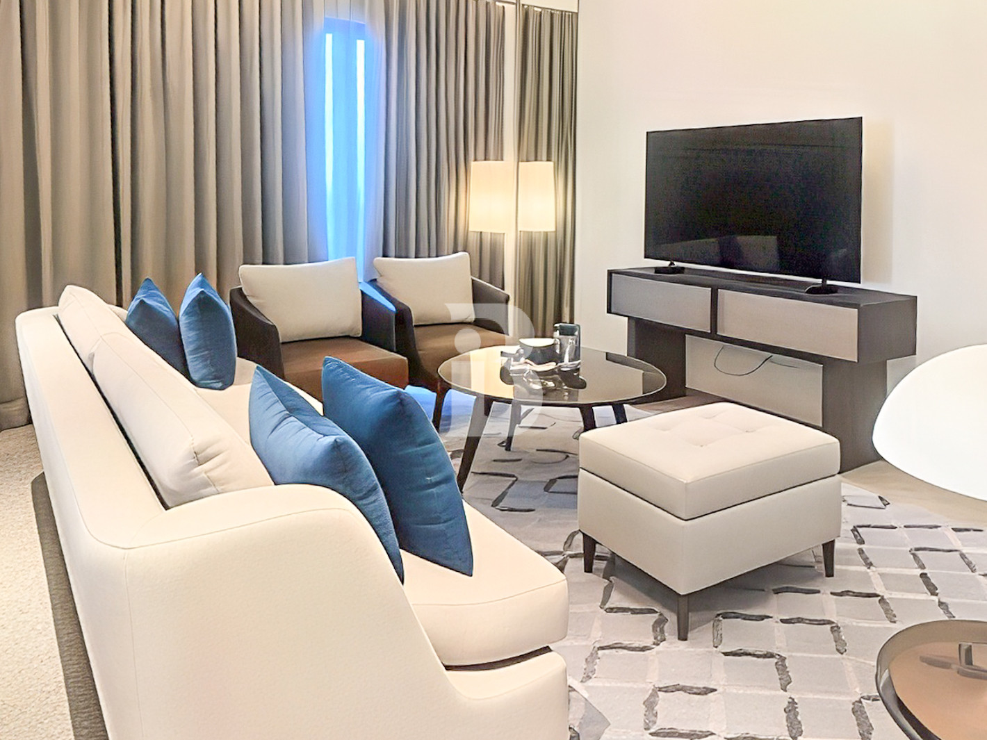 STUNNING VIEWS | LUXURIOUS AMENITIES | BEST LAYOUT