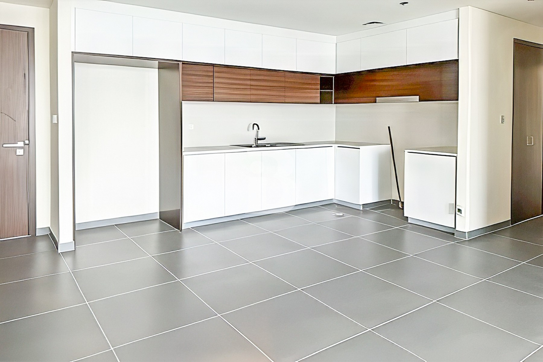 BURJ CREEK VIEW | LUXURY | HIGH FLOOR | VOT