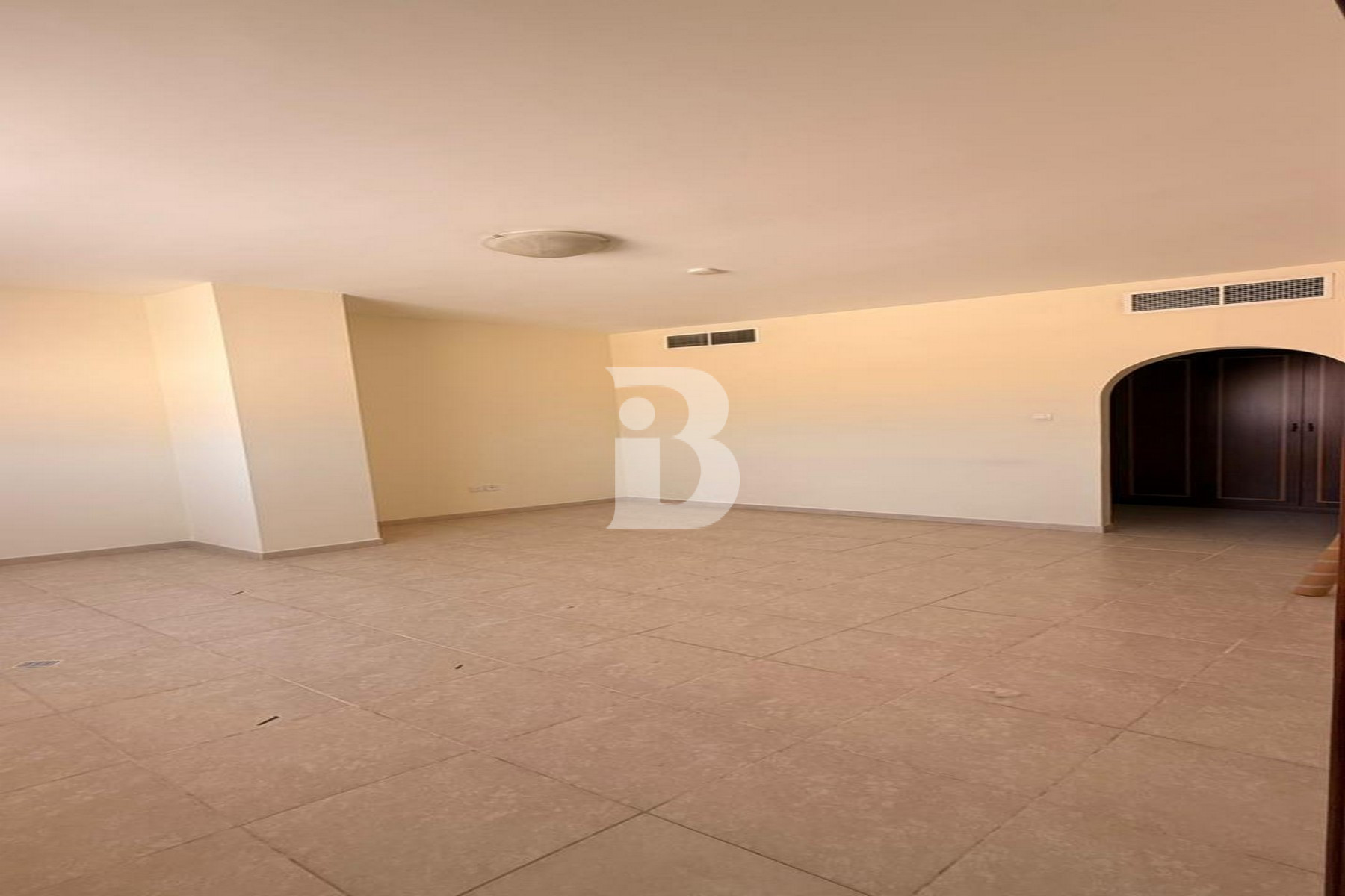 Outrageous 5BHK Villa | Amenities | Garden