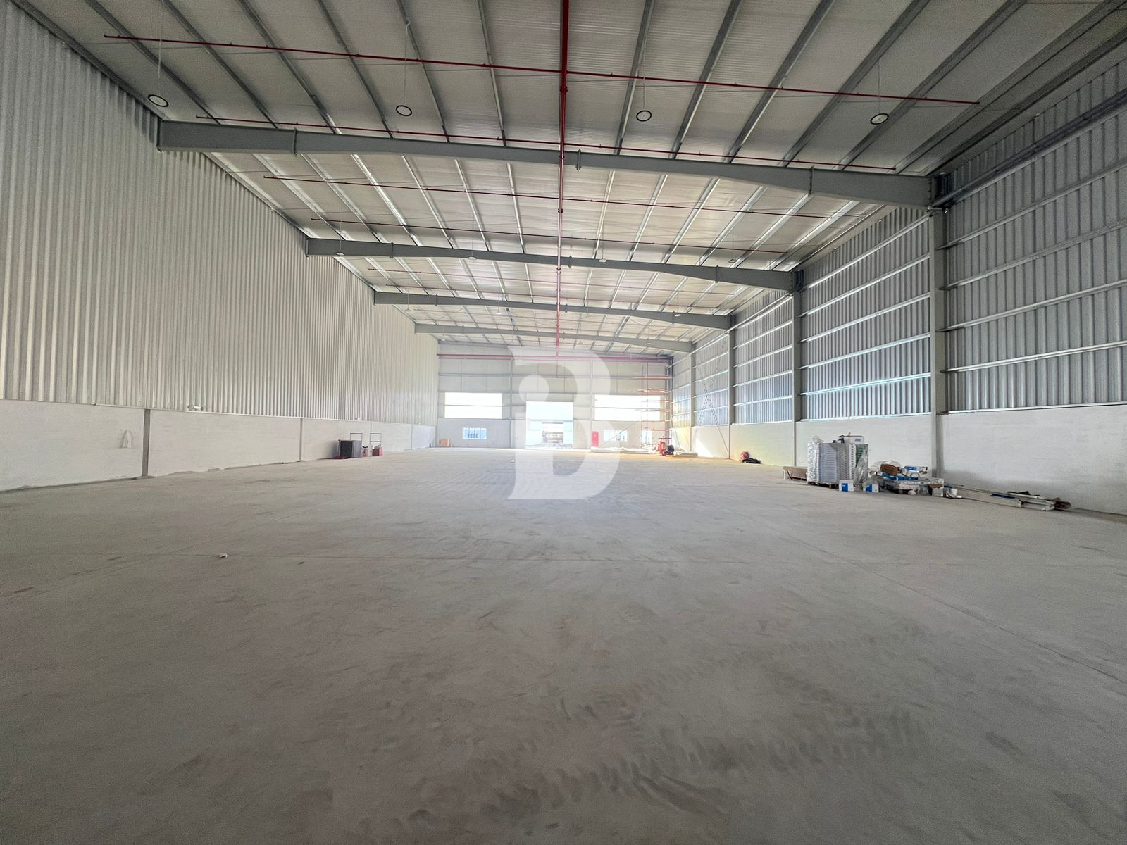 960 KW |  32,600 sqft |  Warehouse in DIC