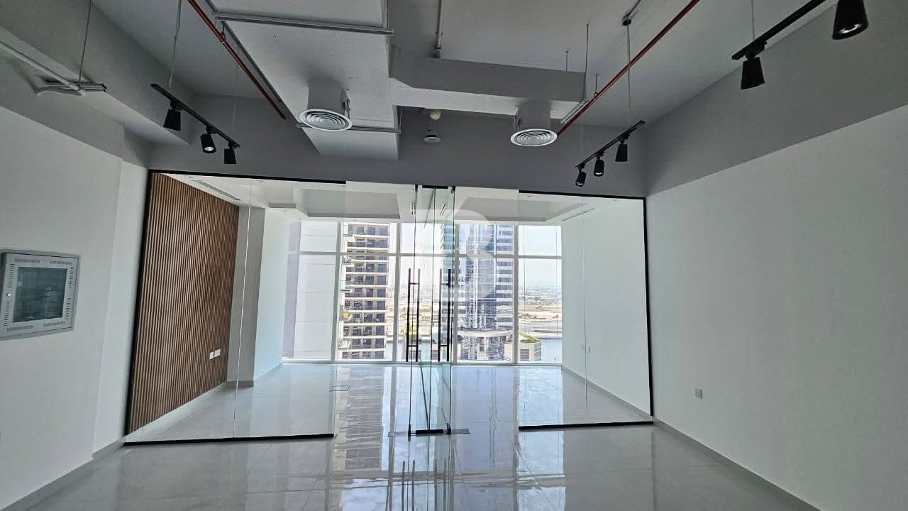 Canal View | Glass Partitions | Vacant Office