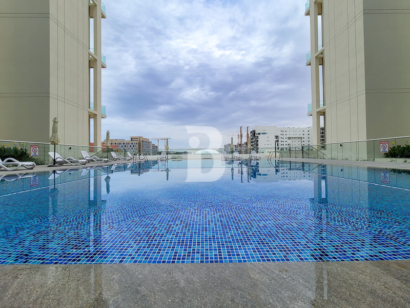 Stunning Apt | Ready to Move | Great Community