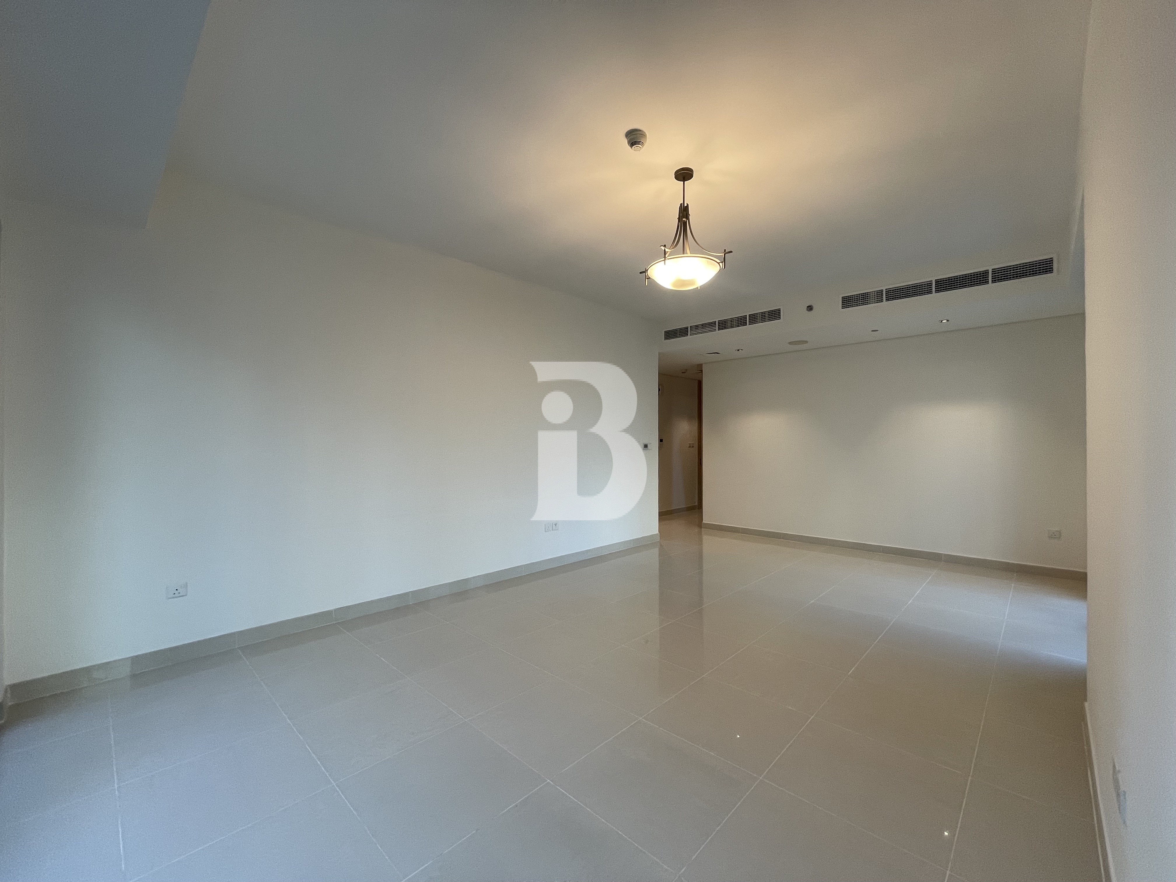 BRAND NEW BUILDING I GREAT AREA I CORNER UNIT