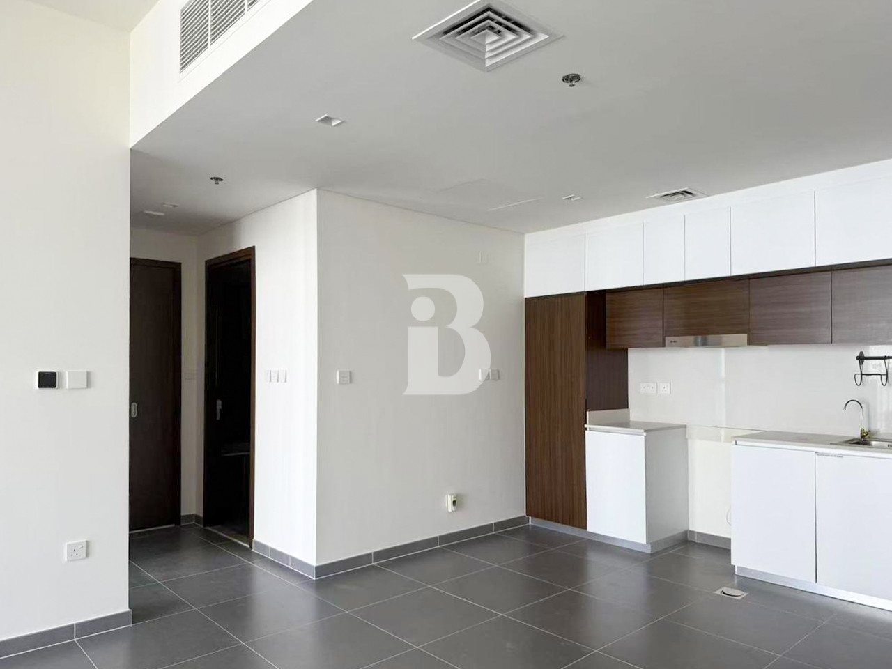 STUNNING VIEW | HIGH FLOOR | LUXURIOUS AMENITIES