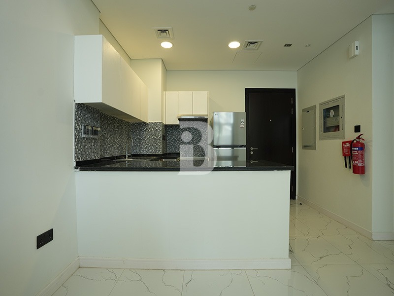 Simplex | Spacious Terrace | Ready to Move