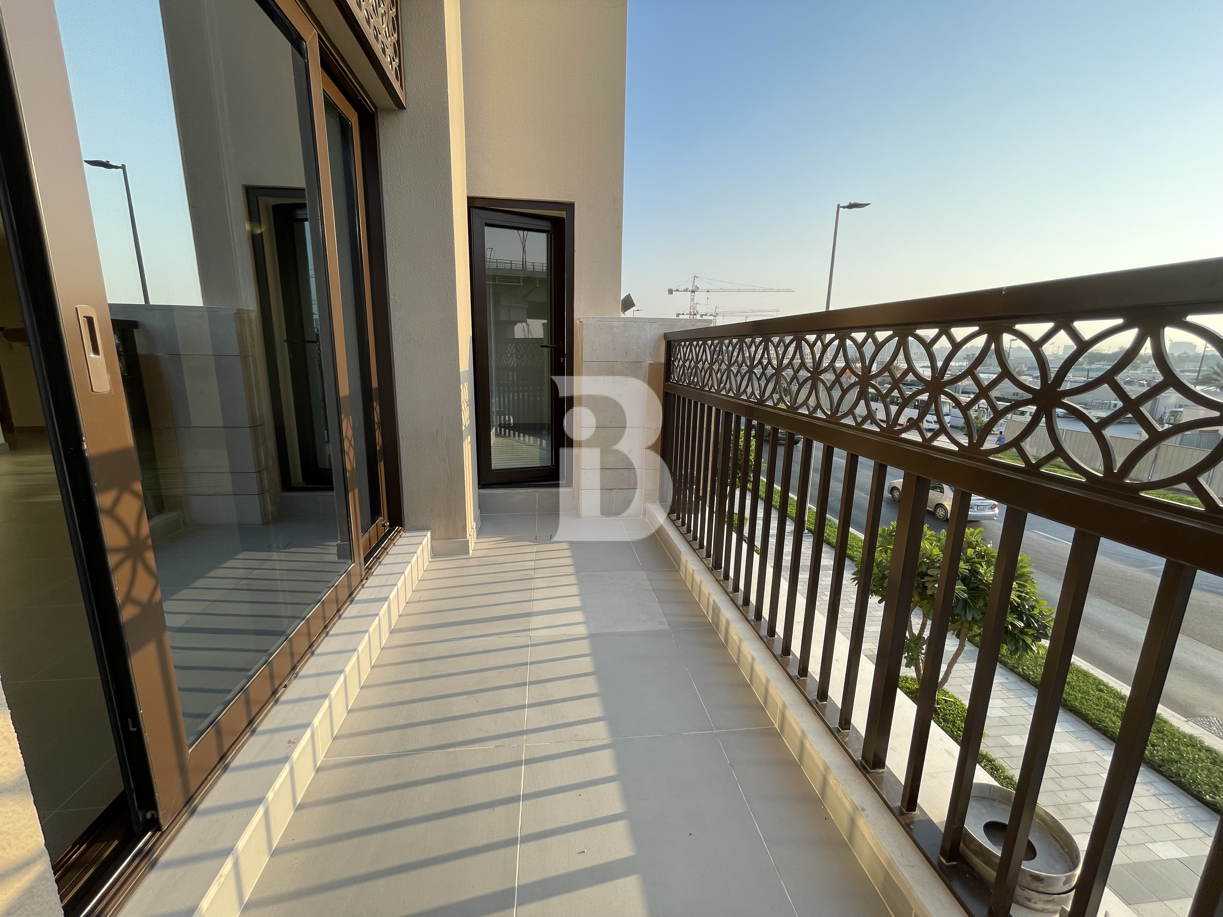 UNFURNISHED I BRAND NEW I GREAT LOCATION I