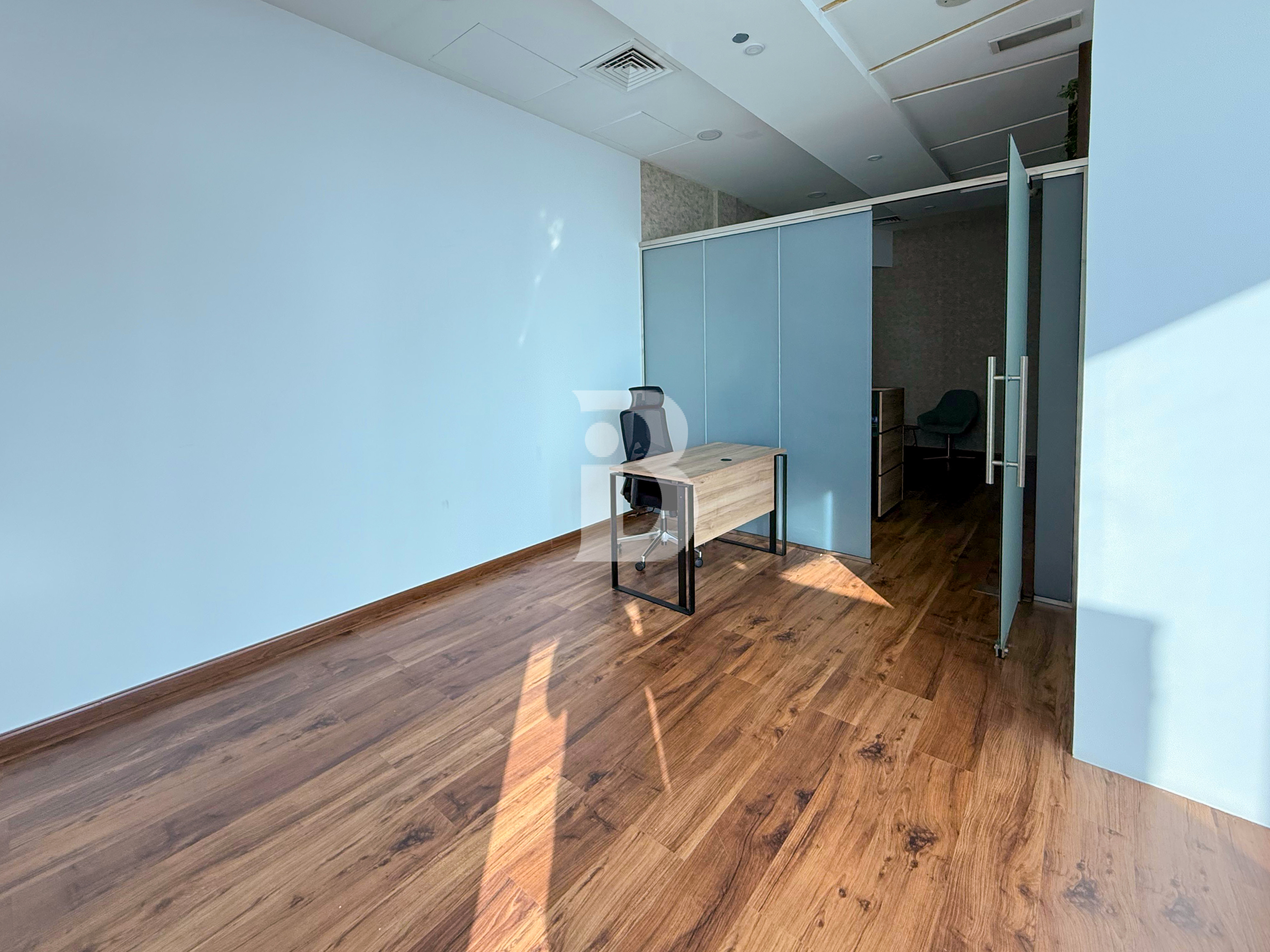 Furnished |Sky-rise View | Ready to move