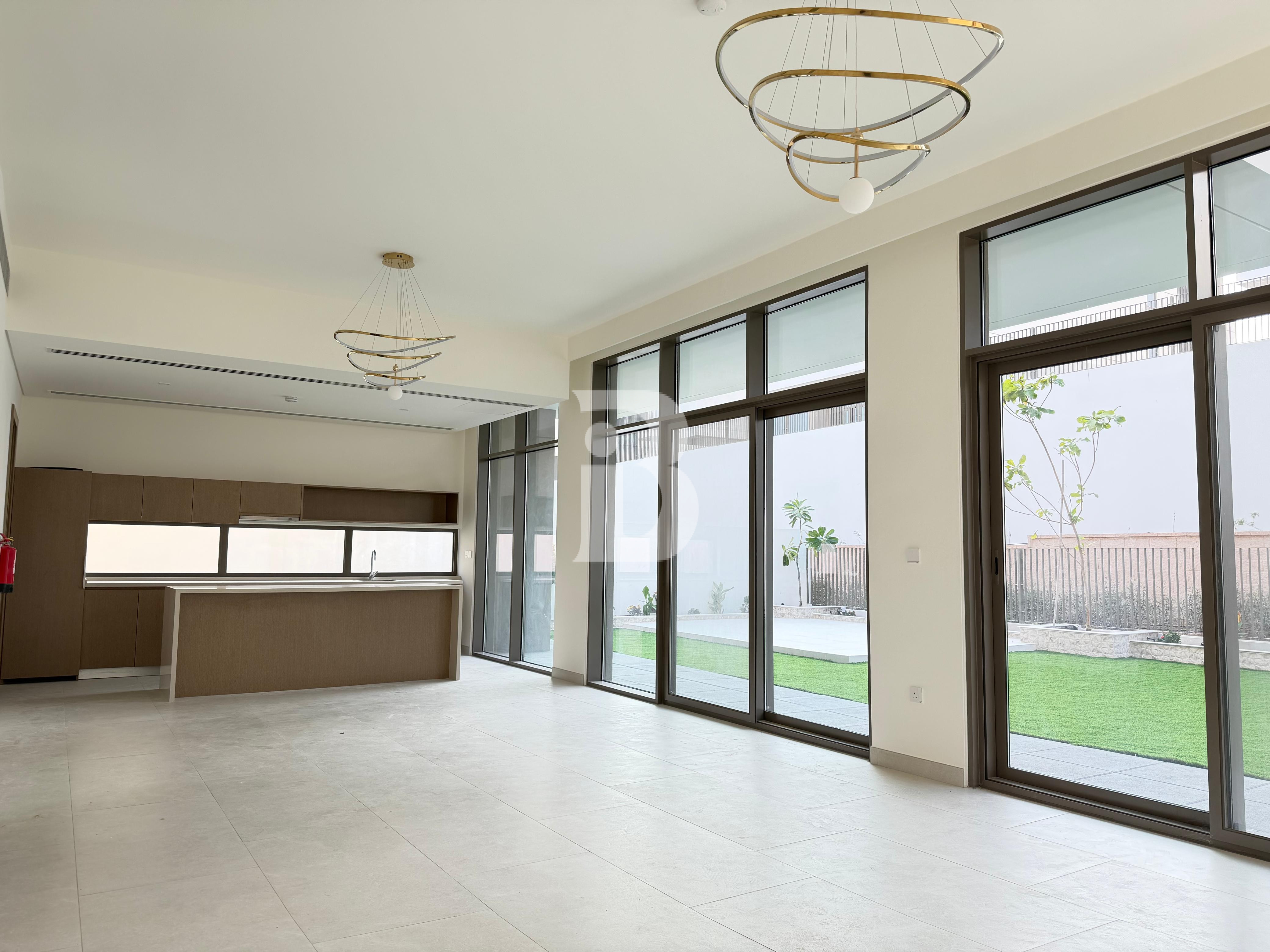 BRAND NEW | UPGRADED | WITH DRIVERS ROOM