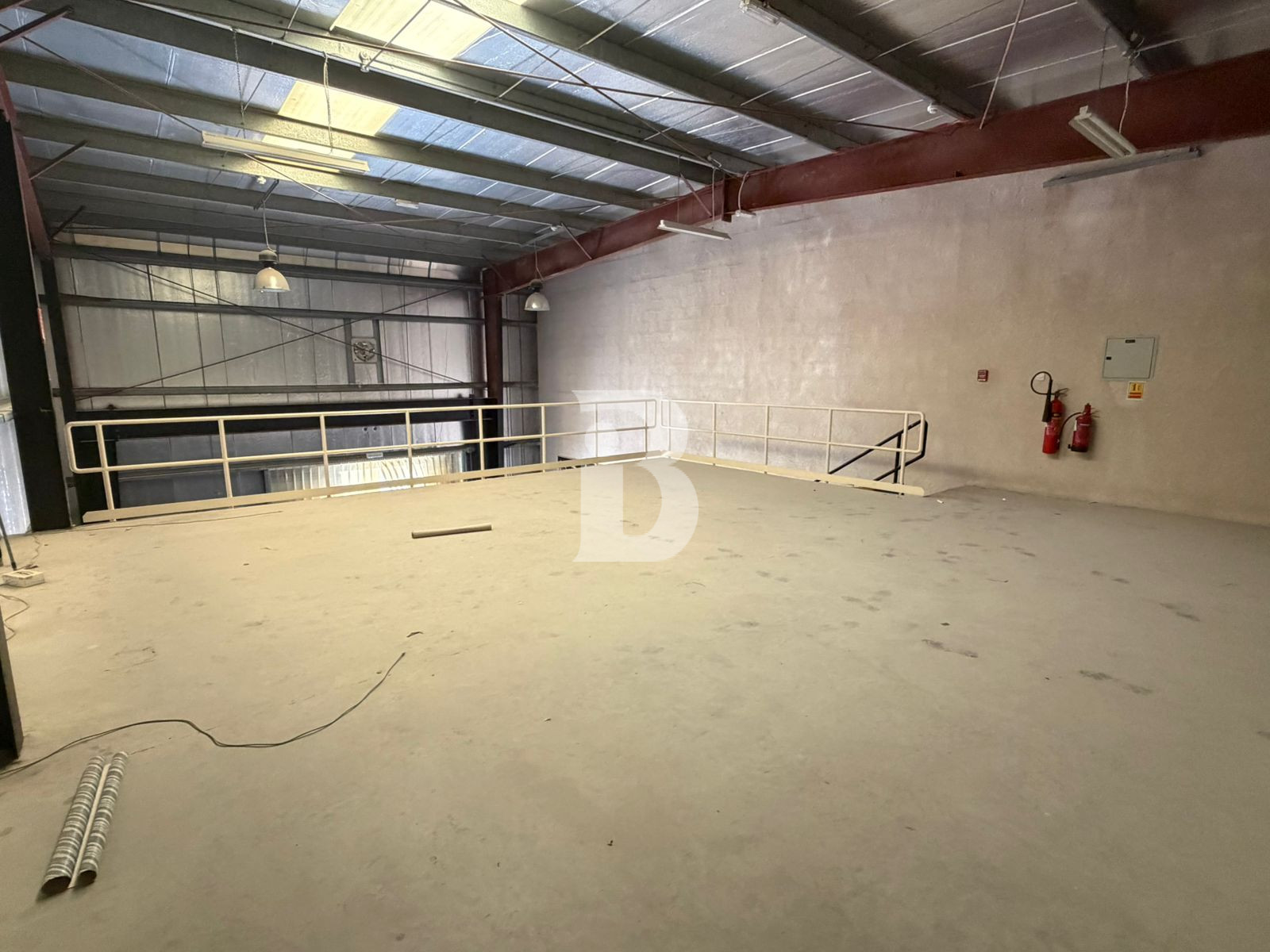 100 KW Power 5000 sqft Warehouse in DIP